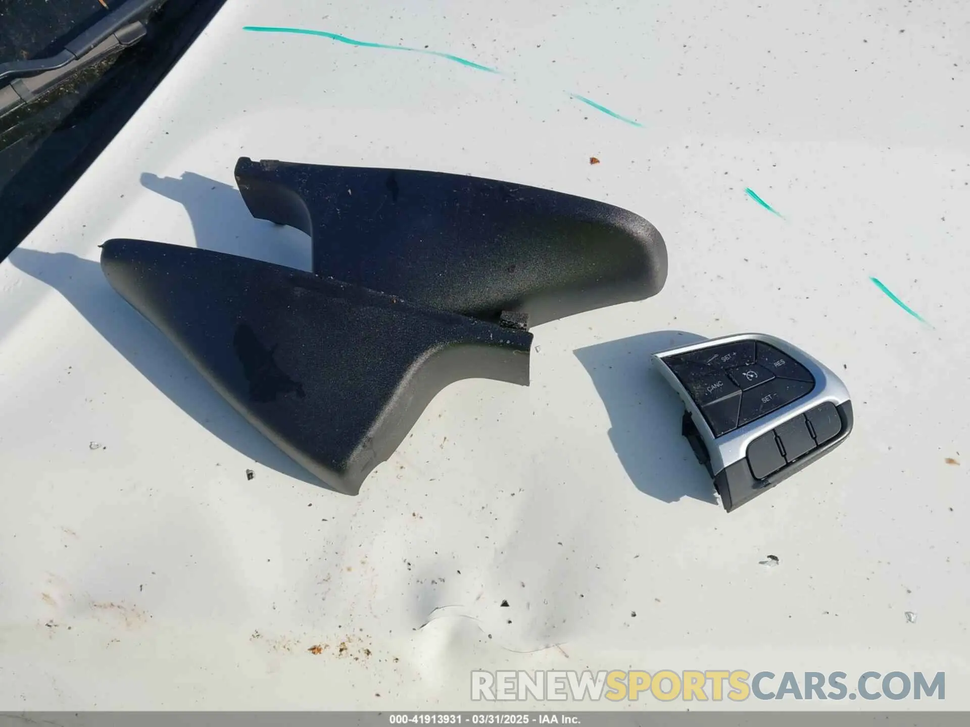 12 Photograph of a damaged car 3C4NJDBB0KT629952 JEEP COMPASS 2019