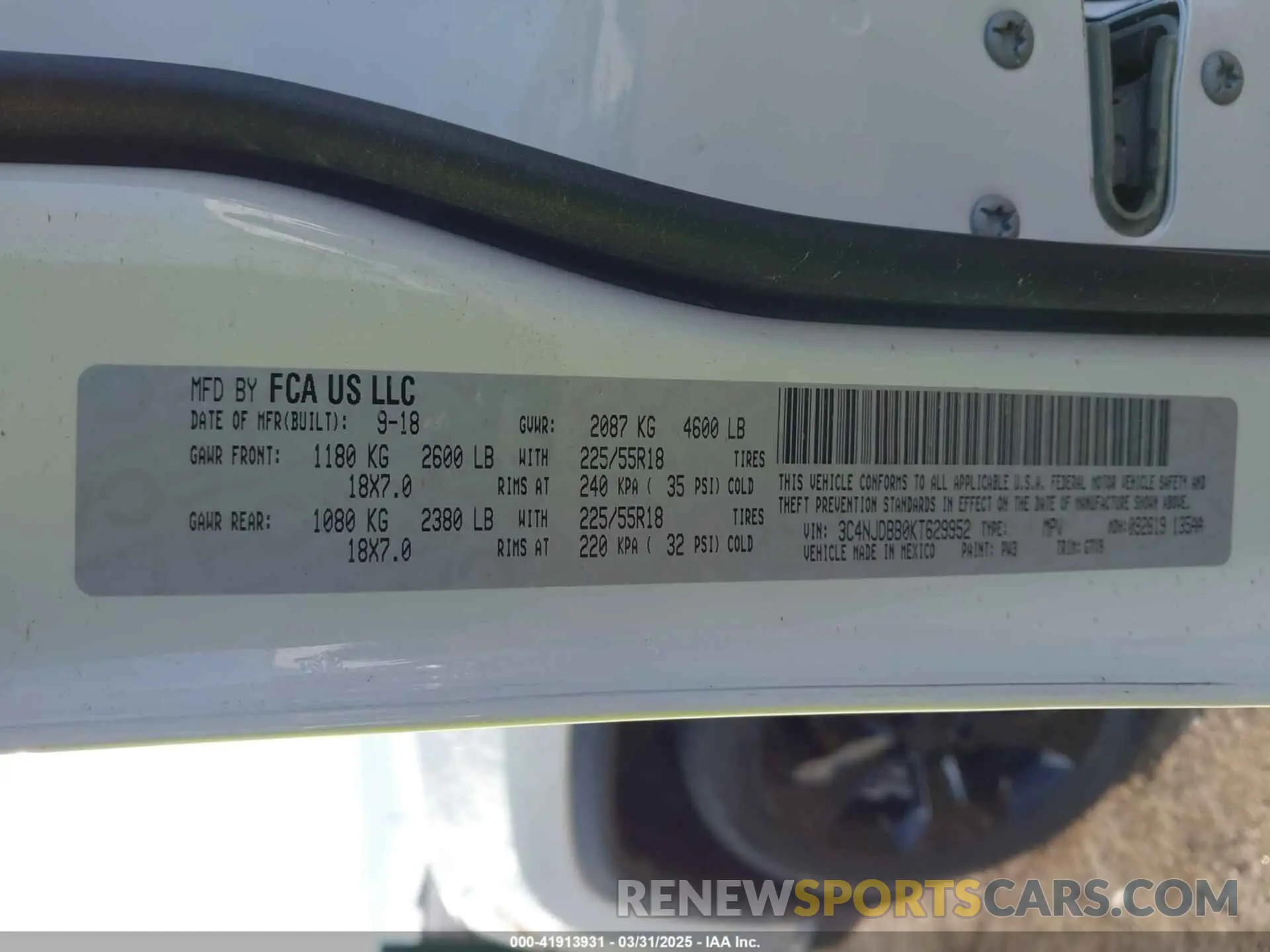 9 Photograph of a damaged car 3C4NJDBB0KT629952 JEEP COMPASS 2019