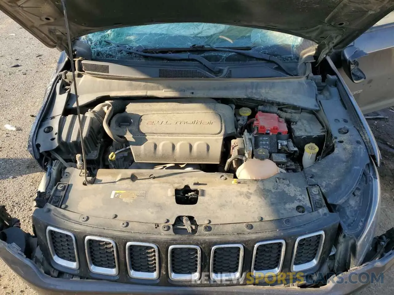 13 Photograph of a damaged car 3C4NJDBB0KT772822 JEEP COMPASS 2019