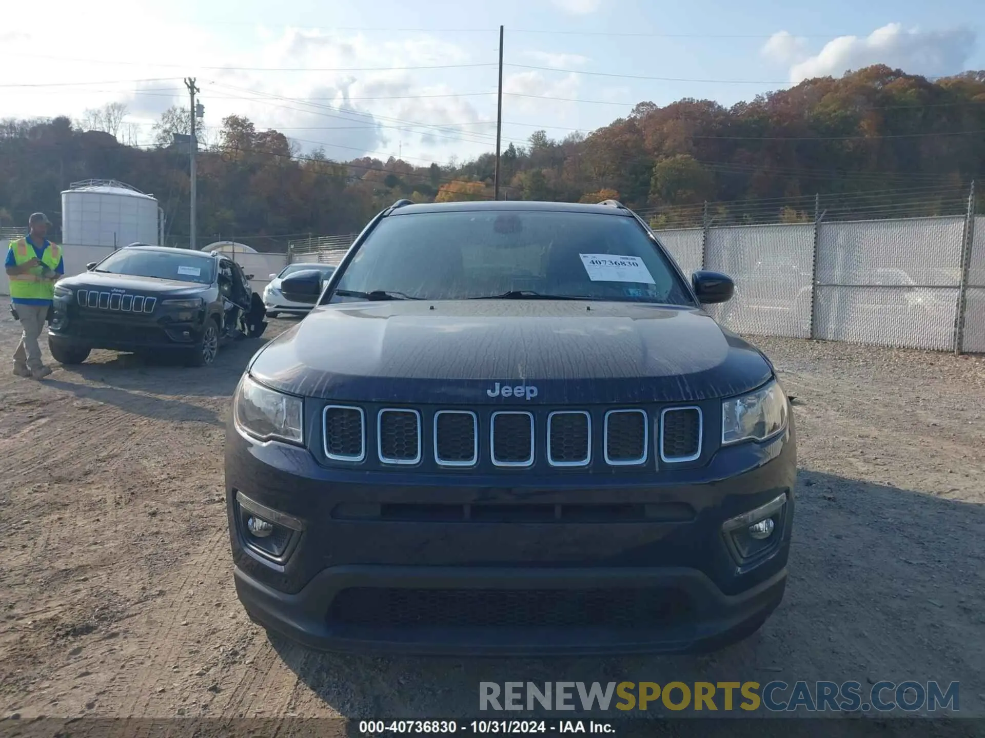13 Photograph of a damaged car 3C4NJDBB0KT818133 JEEP COMPASS 2019
