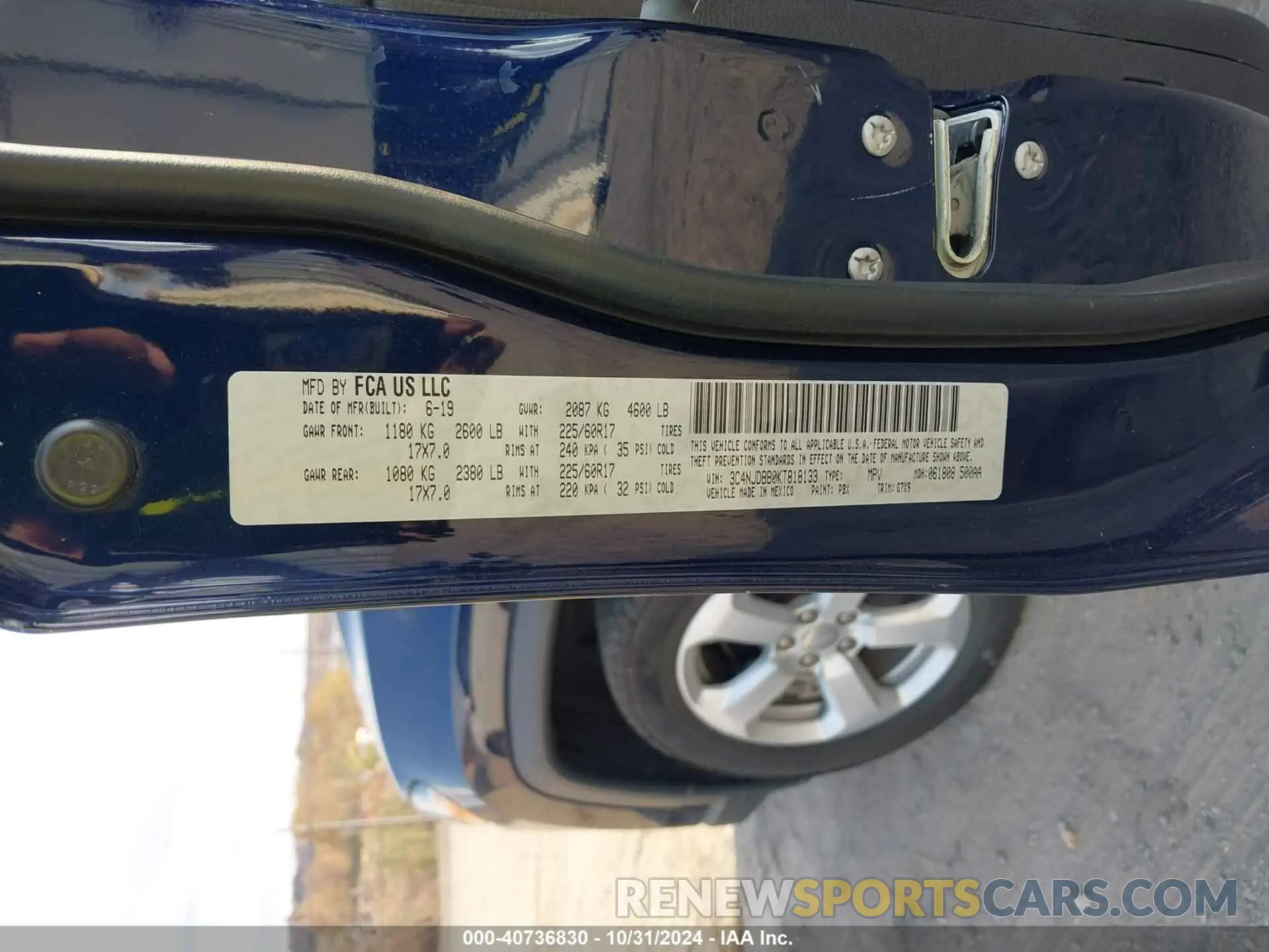 9 Photograph of a damaged car 3C4NJDBB0KT818133 JEEP COMPASS 2019