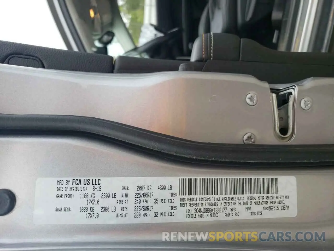 14 Photograph of a damaged car 3C4NJDBB0KT836177 JEEP COMPASS 2019