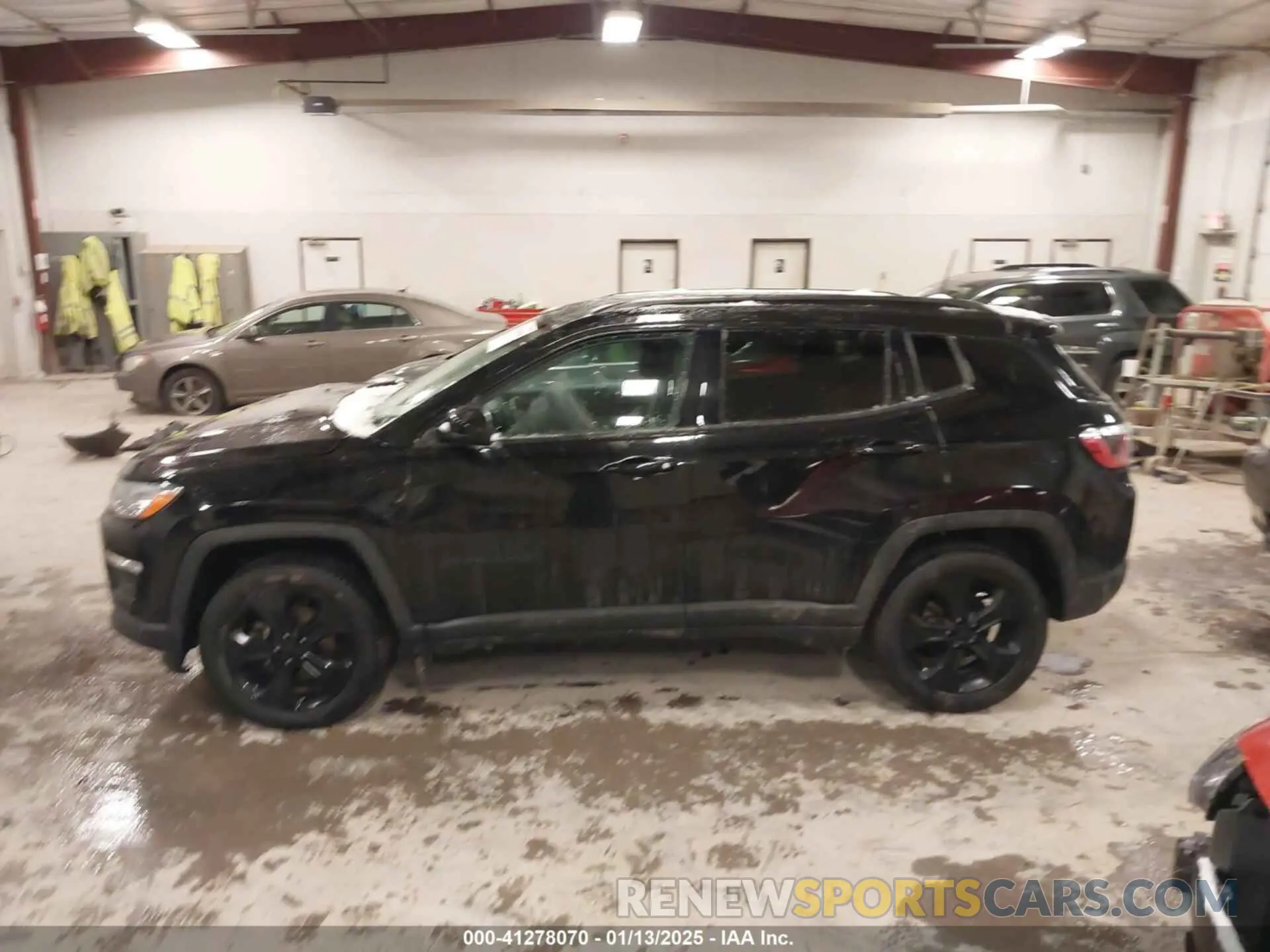 14 Photograph of a damaged car 3C4NJDBB0KT838995 JEEP COMPASS 2019