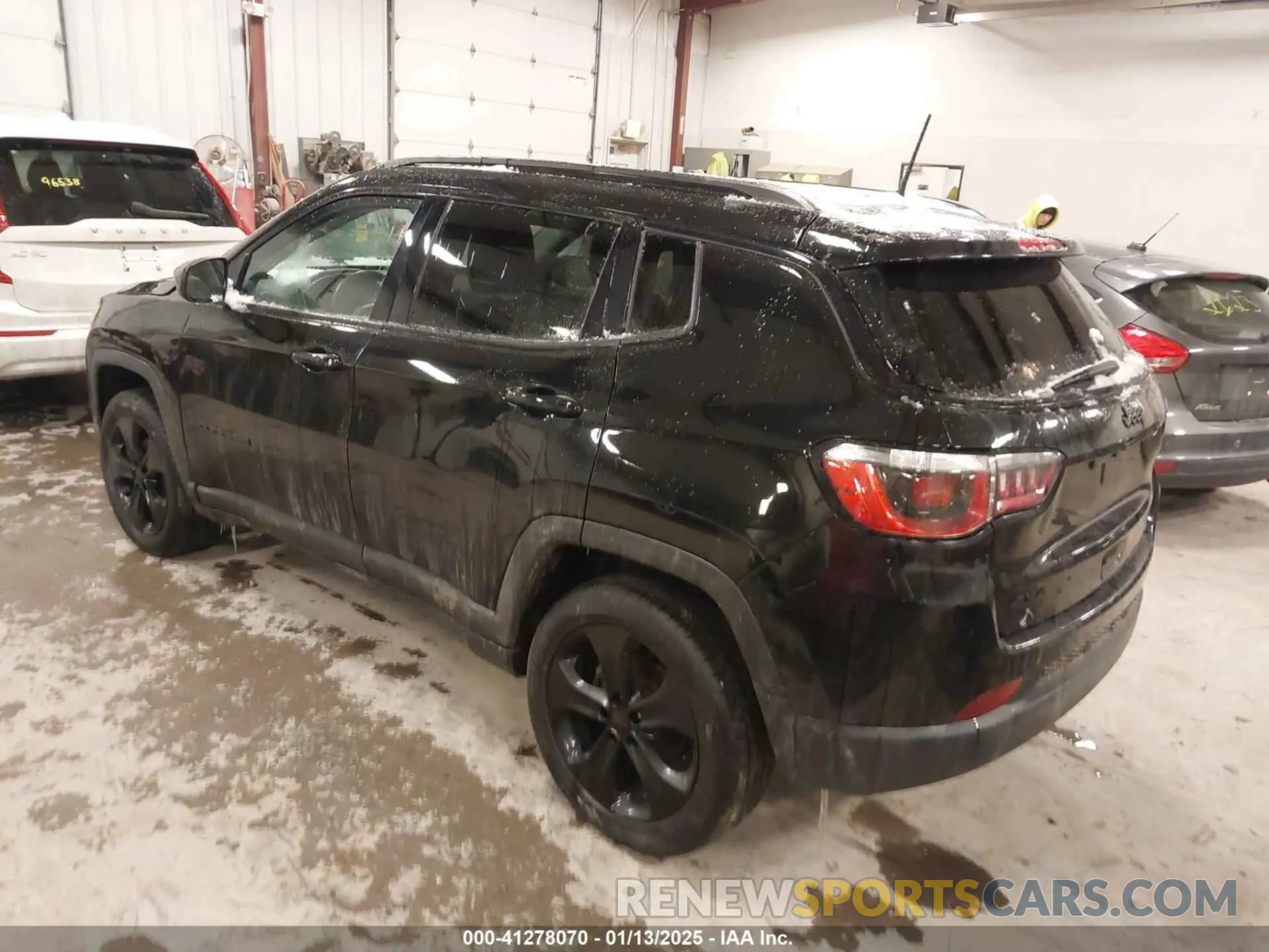 3 Photograph of a damaged car 3C4NJDBB0KT838995 JEEP COMPASS 2019