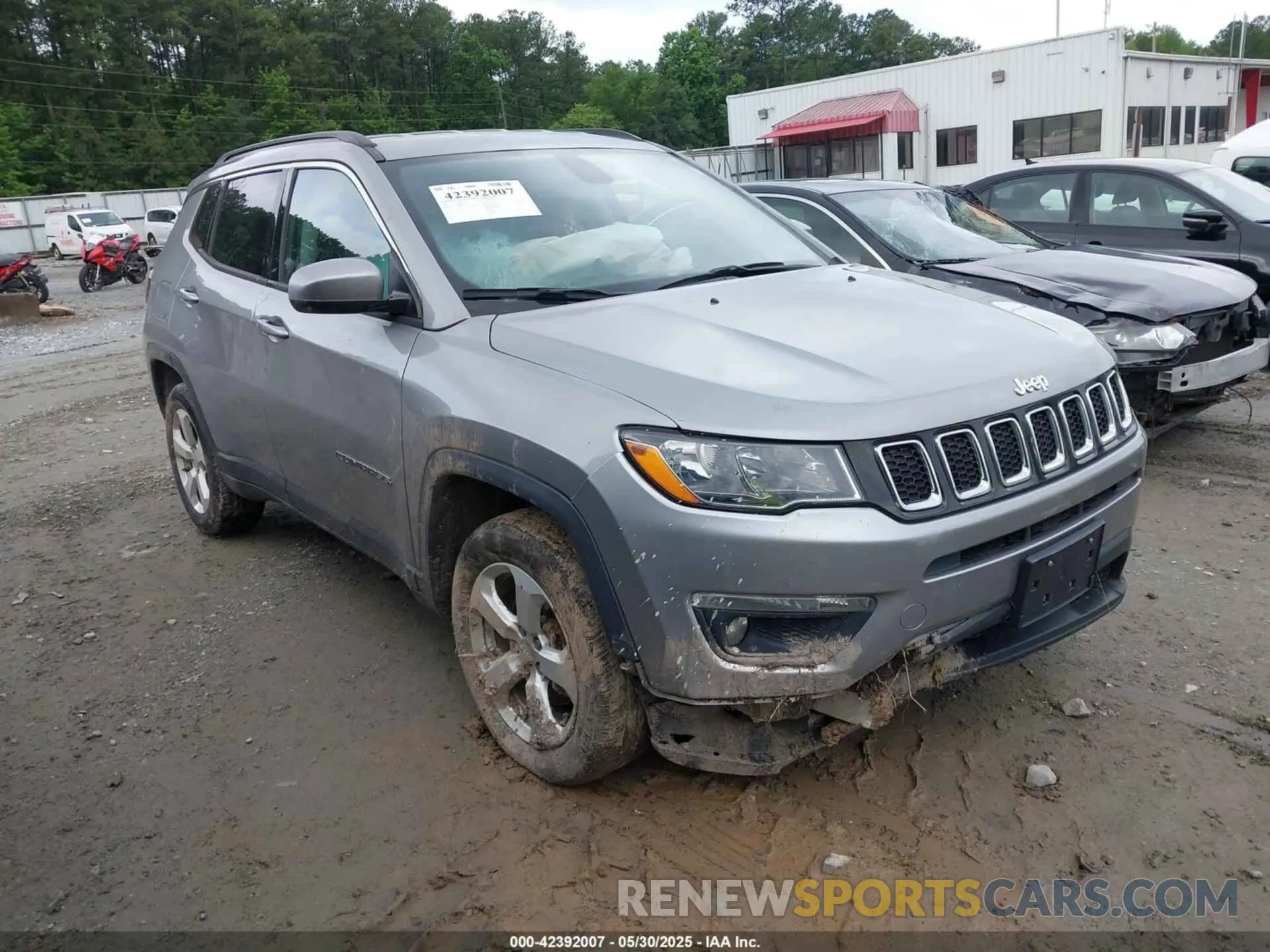 1 Photograph of a damaged car 3C4NJDBB0KT850712 JEEP COMPASS 2019