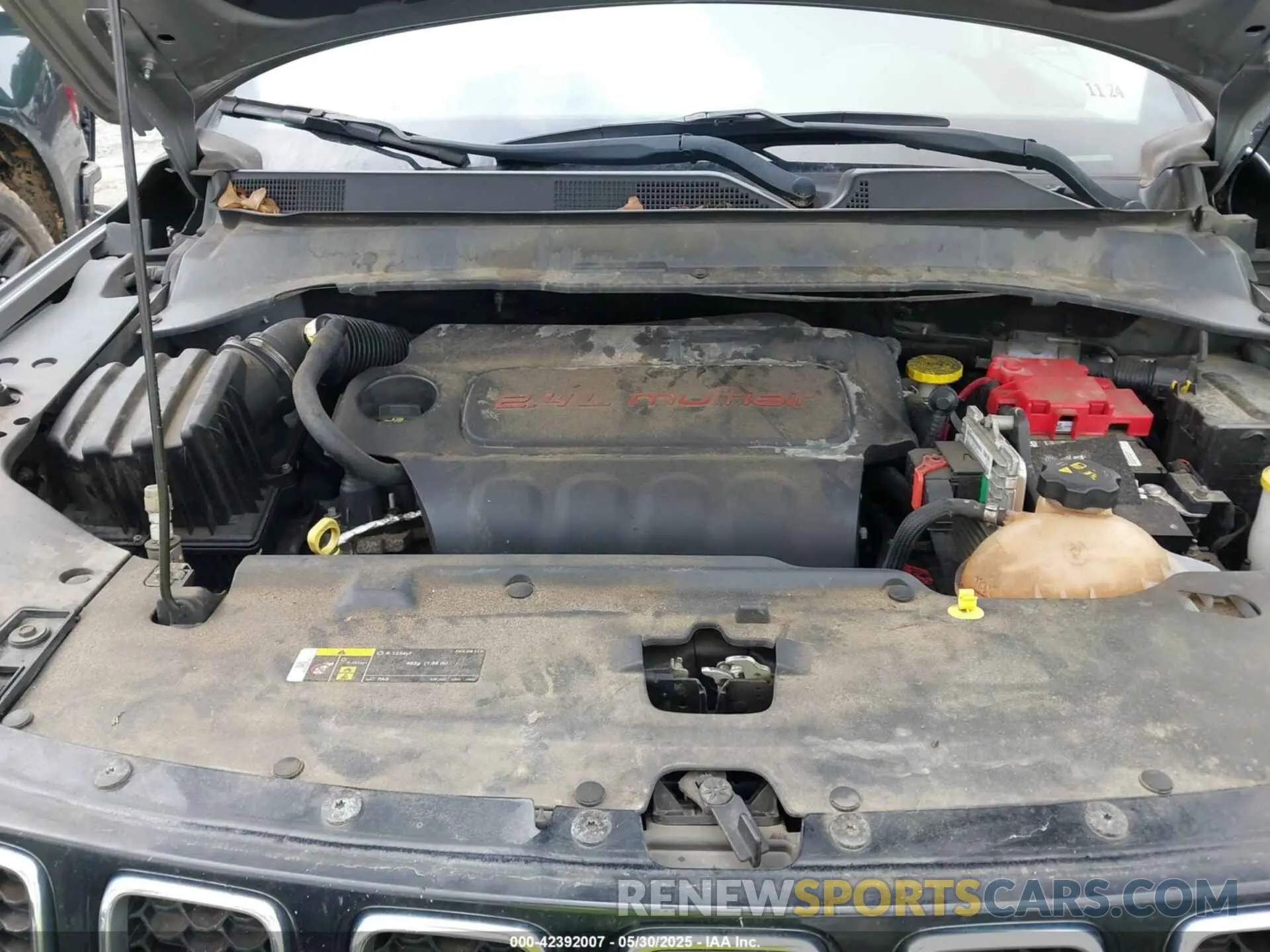 10 Photograph of a damaged car 3C4NJDBB0KT850712 JEEP COMPASS 2019