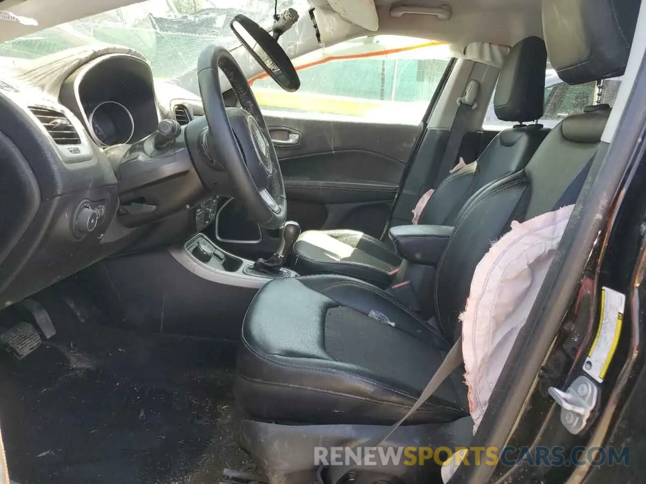 7 Photograph of a damaged car 3C4NJDBB1KT593950 JEEP COMPASS 2019