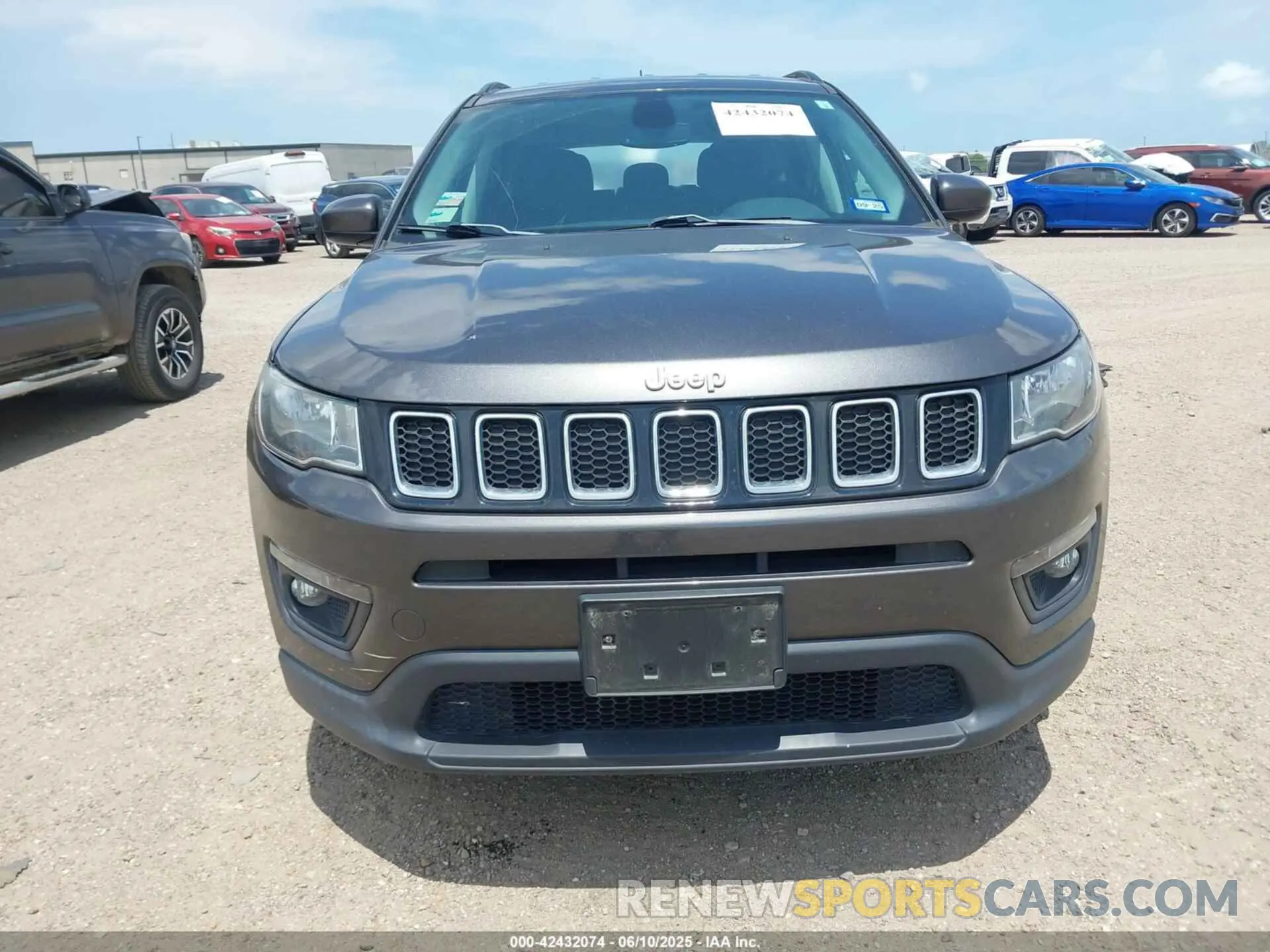 12 Photograph of a damaged car 3C4NJDBB1KT595259 JEEP COMPASS 2019