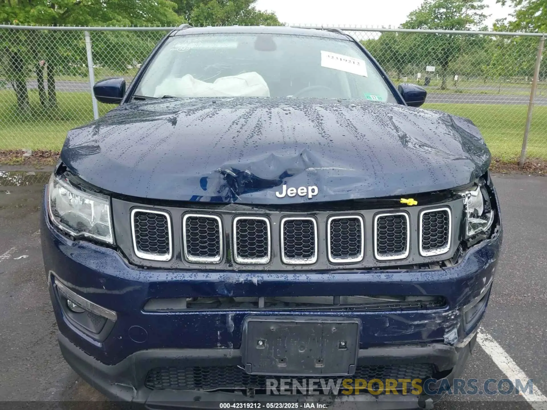 12 Photograph of a damaged car 3C4NJDBB1KT648171 JEEP COMPASS 2019