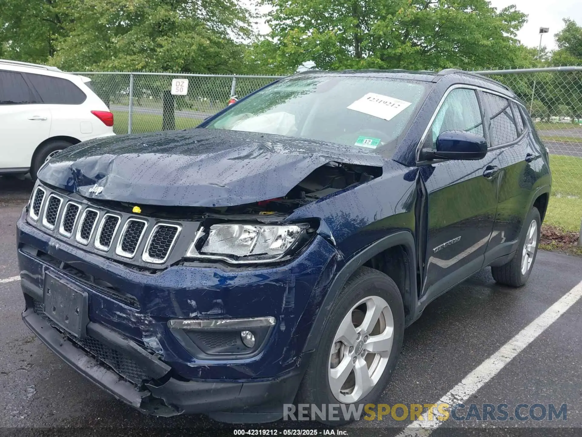 2 Photograph of a damaged car 3C4NJDBB1KT648171 JEEP COMPASS 2019