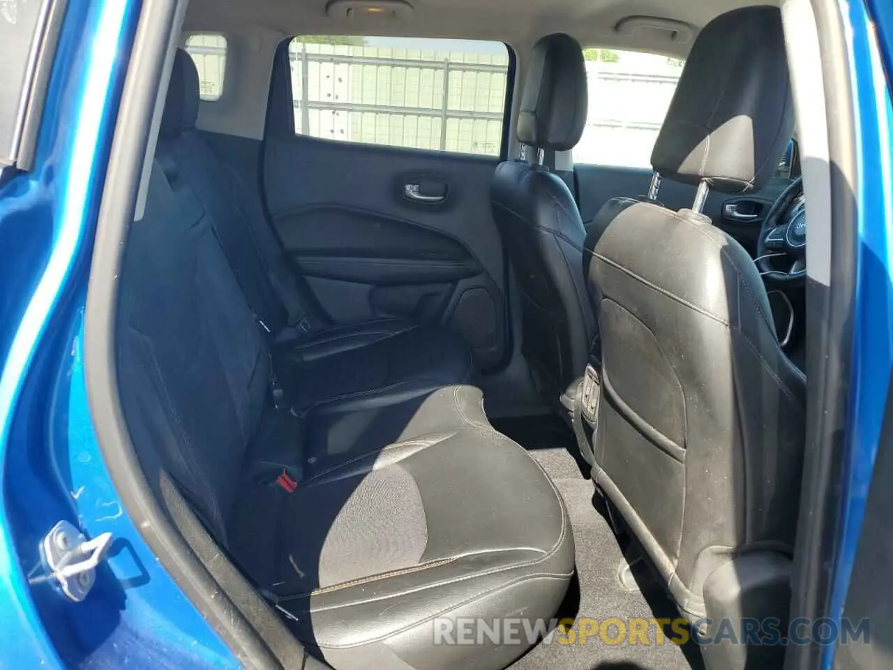 11 Photograph of a damaged car 3C4NJDBB1KT653452 JEEP COMPASS 2019