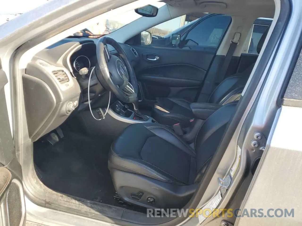 7 Photograph of a damaged car 3C4NJDBB1KT675127 JEEP COMPASS 2019