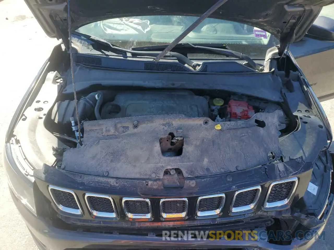 12 Photograph of a damaged car 3C4NJDBB1KT678948 JEEP COMPASS 2019