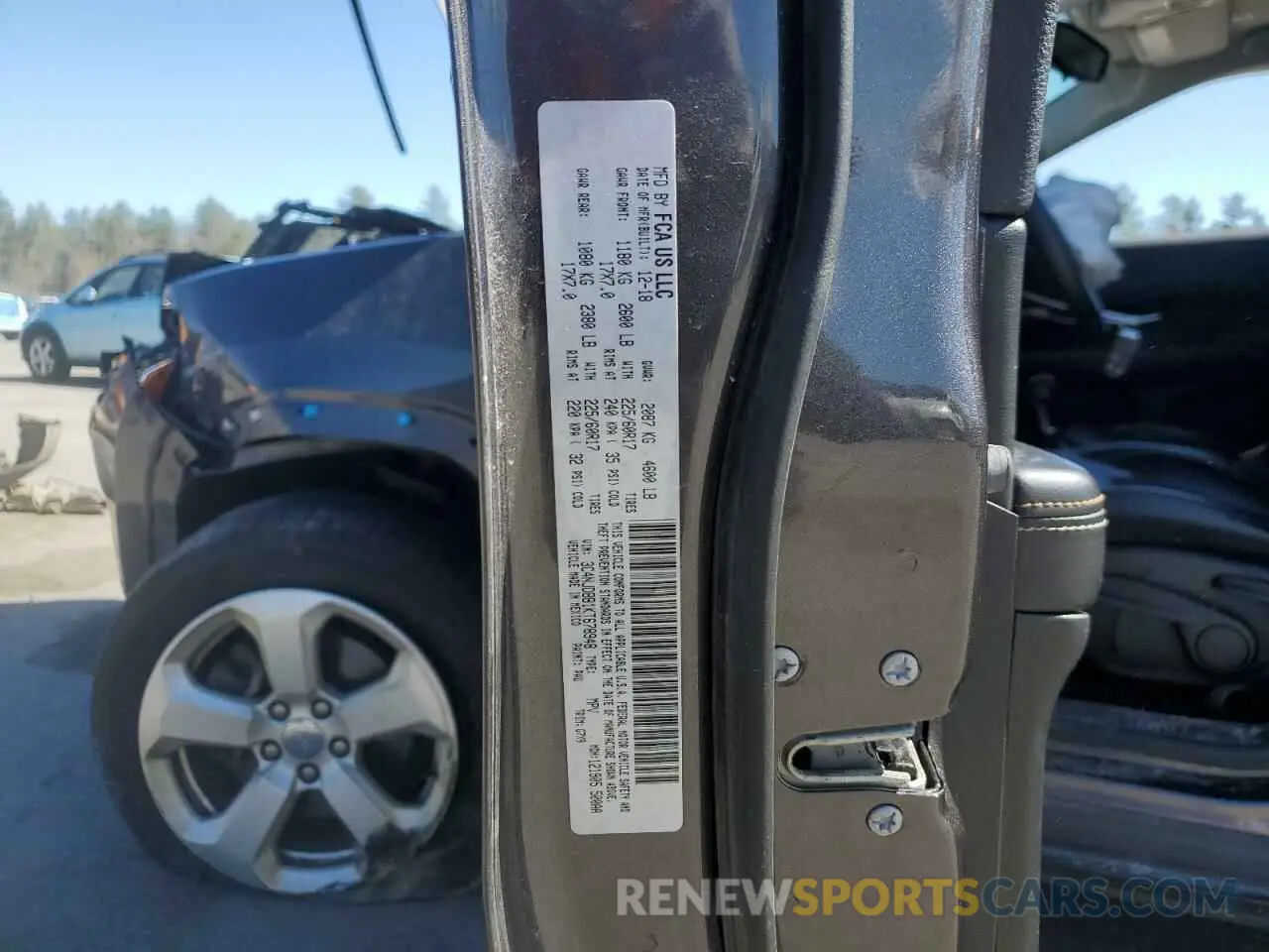 13 Photograph of a damaged car 3C4NJDBB1KT678948 JEEP COMPASS 2019