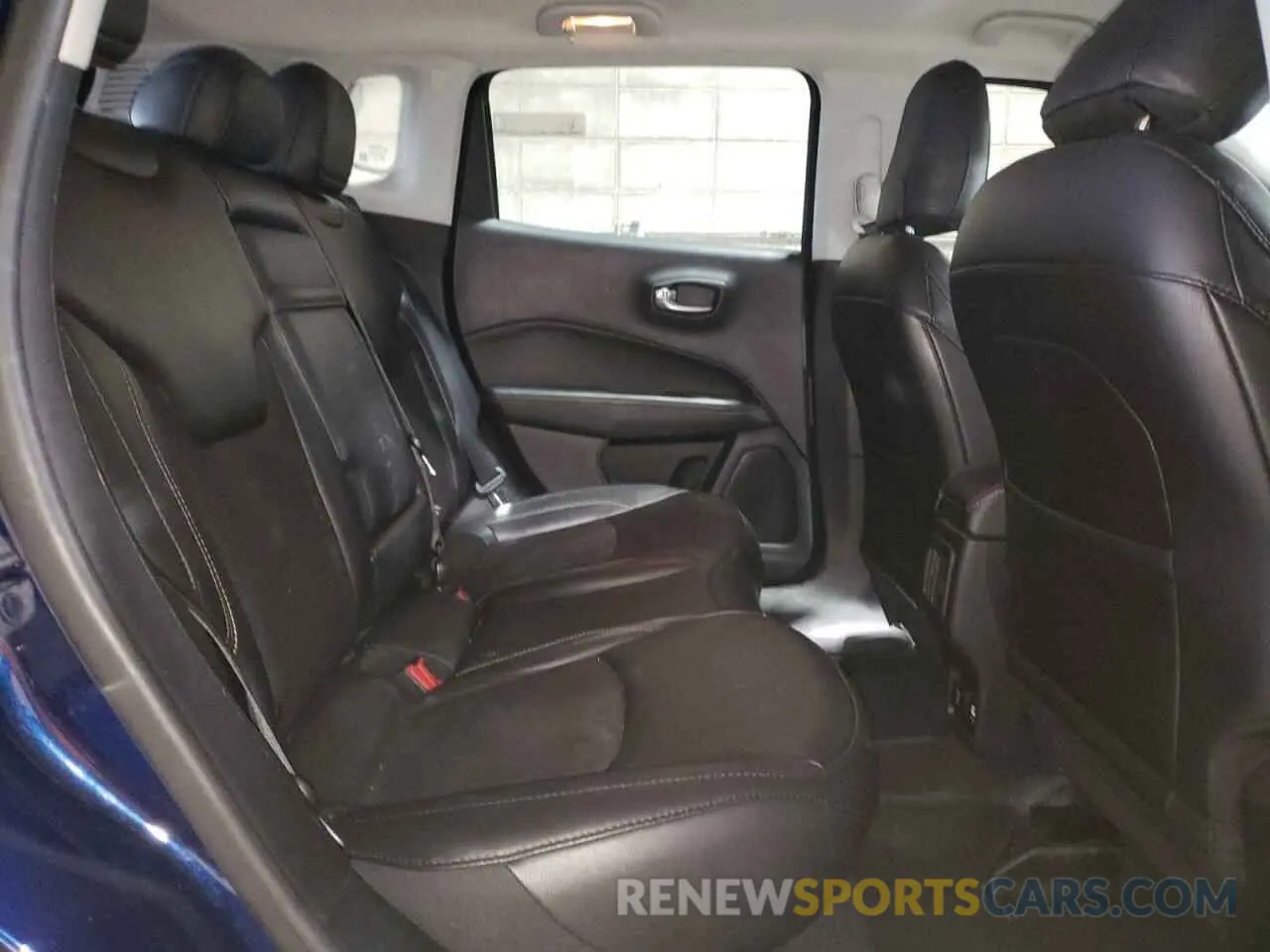 11 Photograph of a damaged car 3C4NJDBB1KT690324 JEEP COMPASS 2019