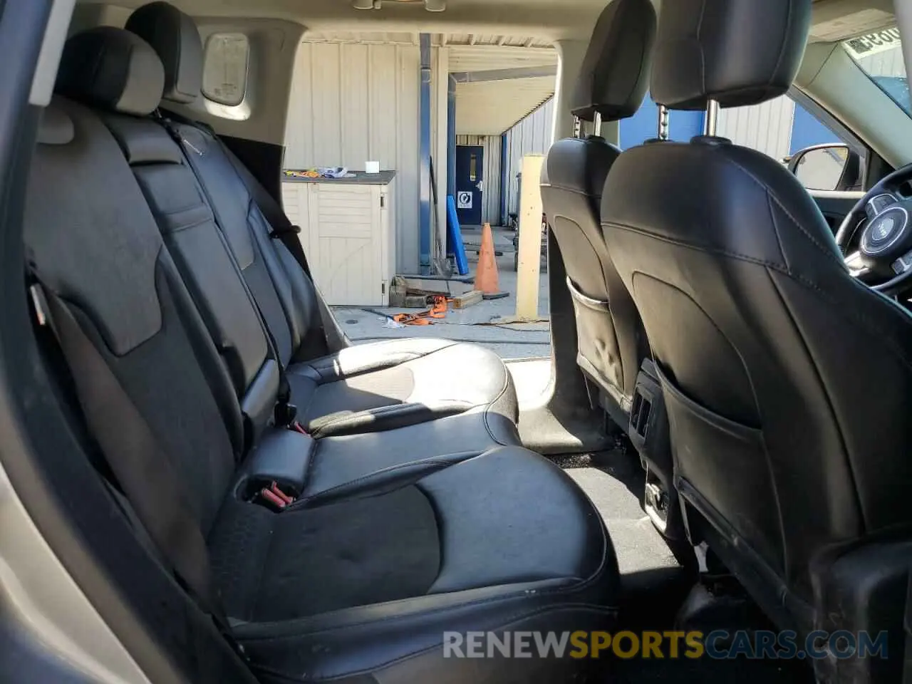 11 Photograph of a damaged car 3C4NJDBB1KT703251 JEEP COMPASS 2019