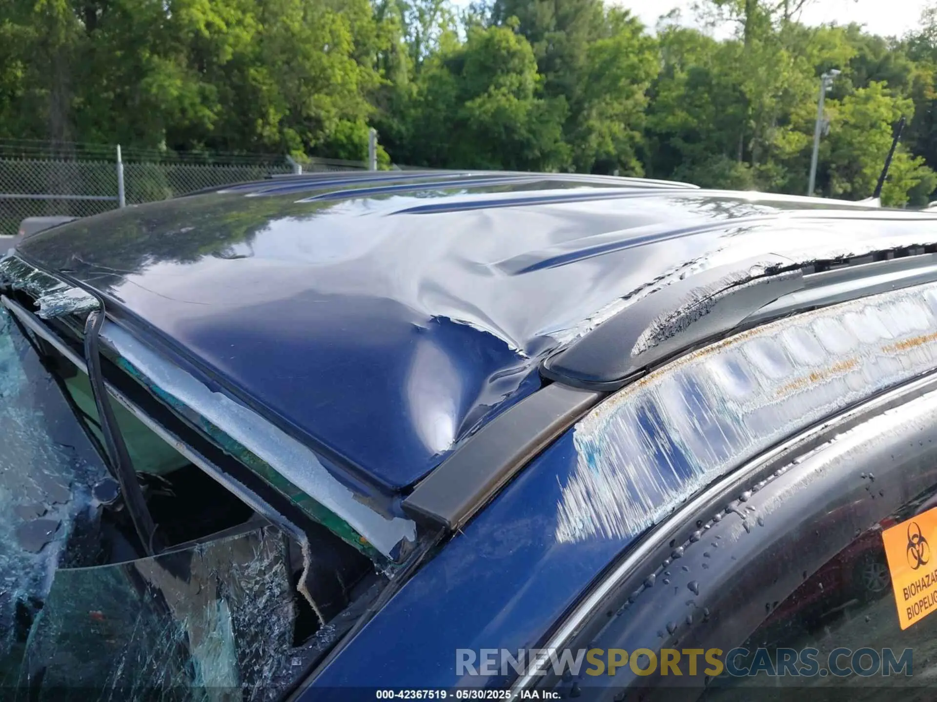 16 Photograph of a damaged car 3C4NJDBB1KT748738 JEEP COMPASS 2019