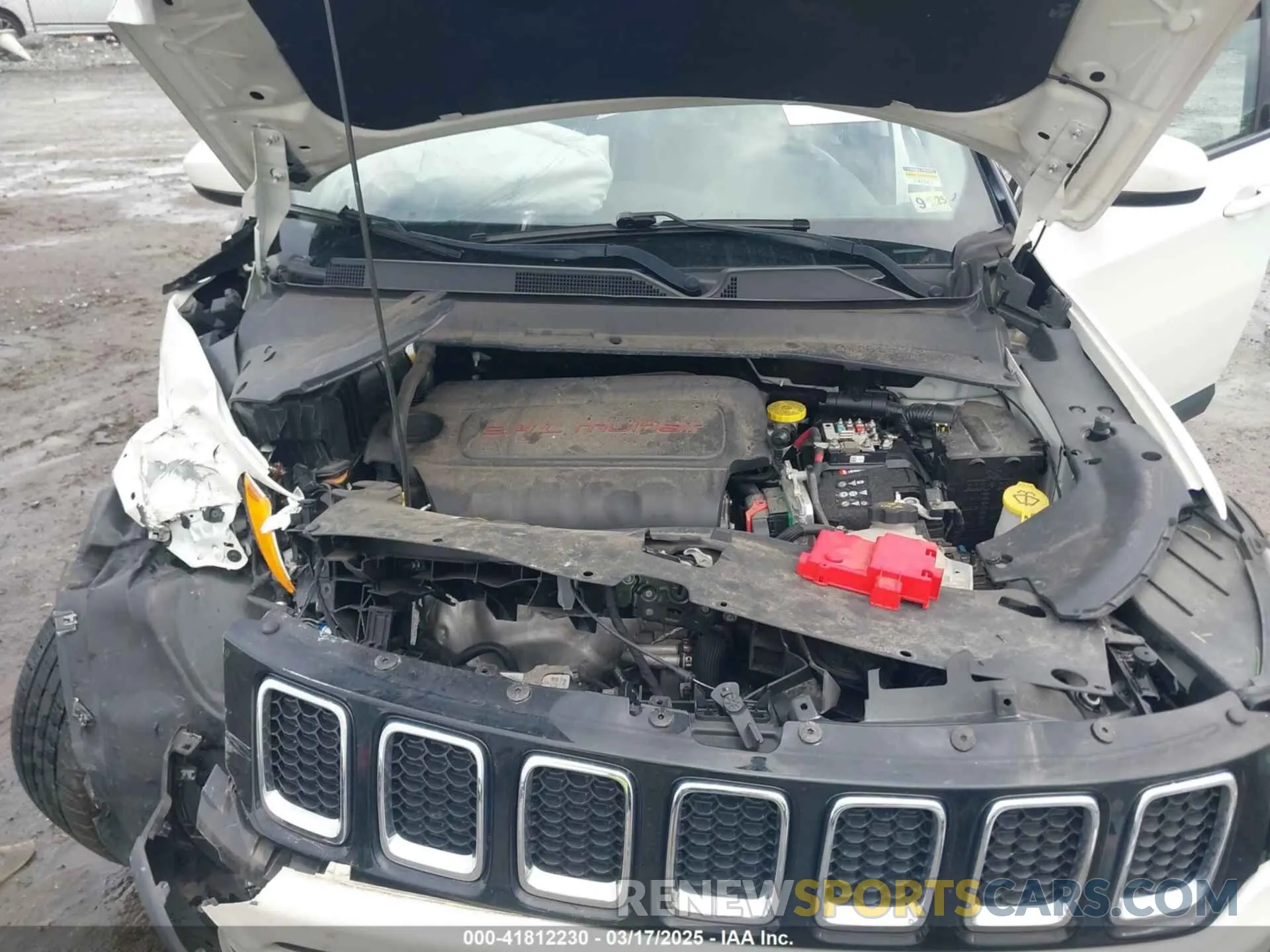 10 Photograph of a damaged car 3C4NJDBB1KT761196 JEEP COMPASS 2019