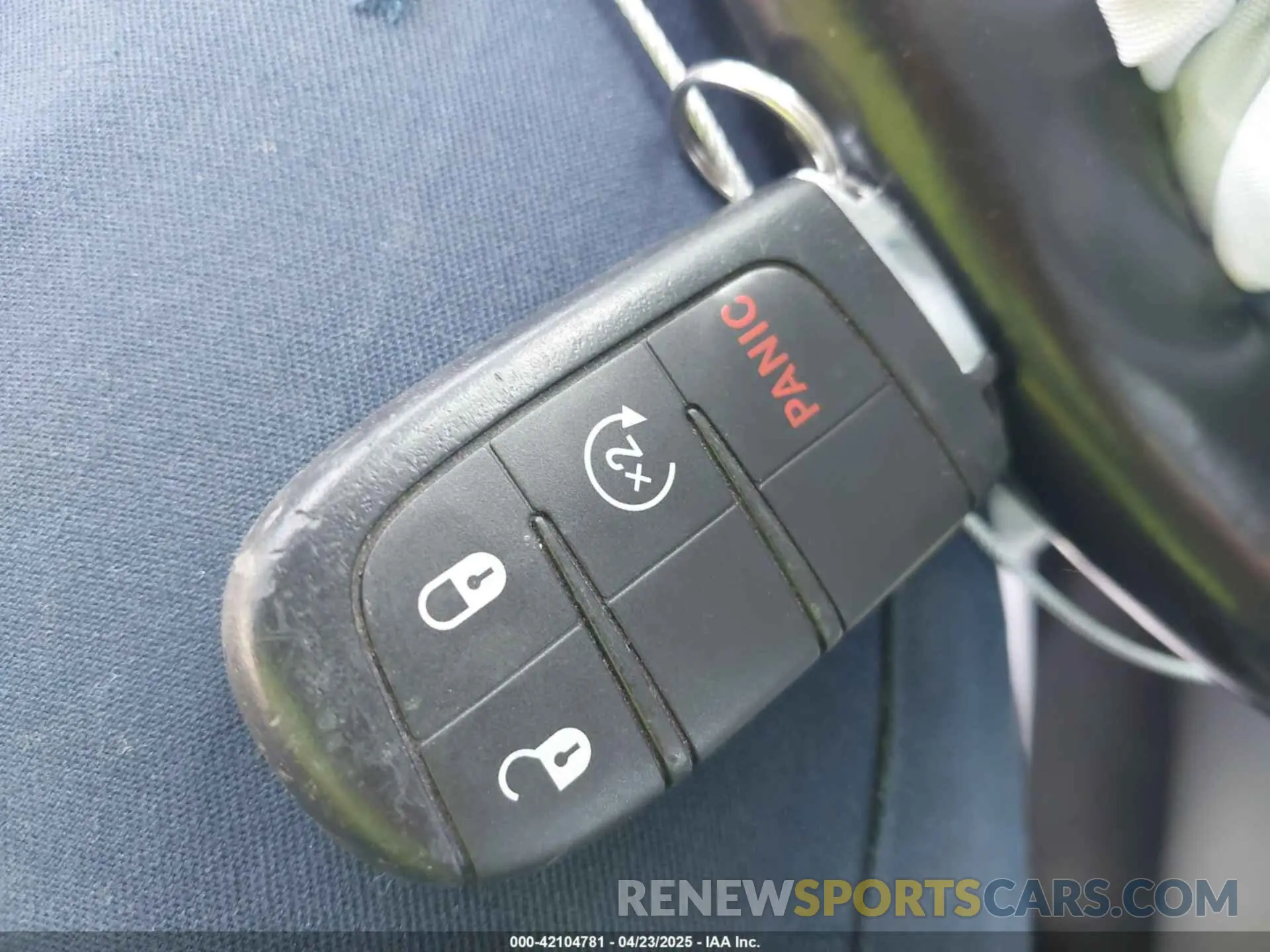 11 Photograph of a damaged car 3C4NJDBB1KT792223 JEEP COMPASS 2019