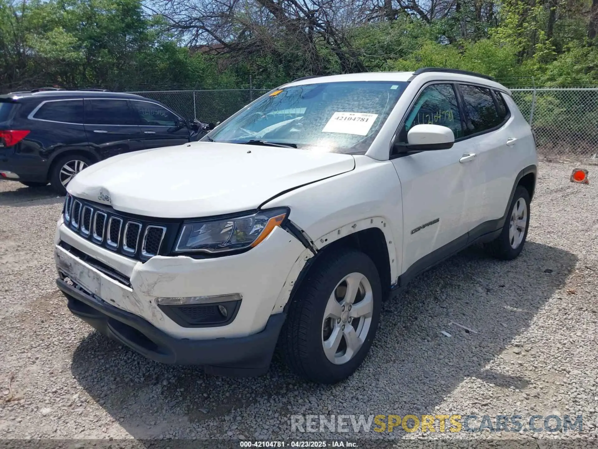 2 Photograph of a damaged car 3C4NJDBB1KT792223 JEEP COMPASS 2019