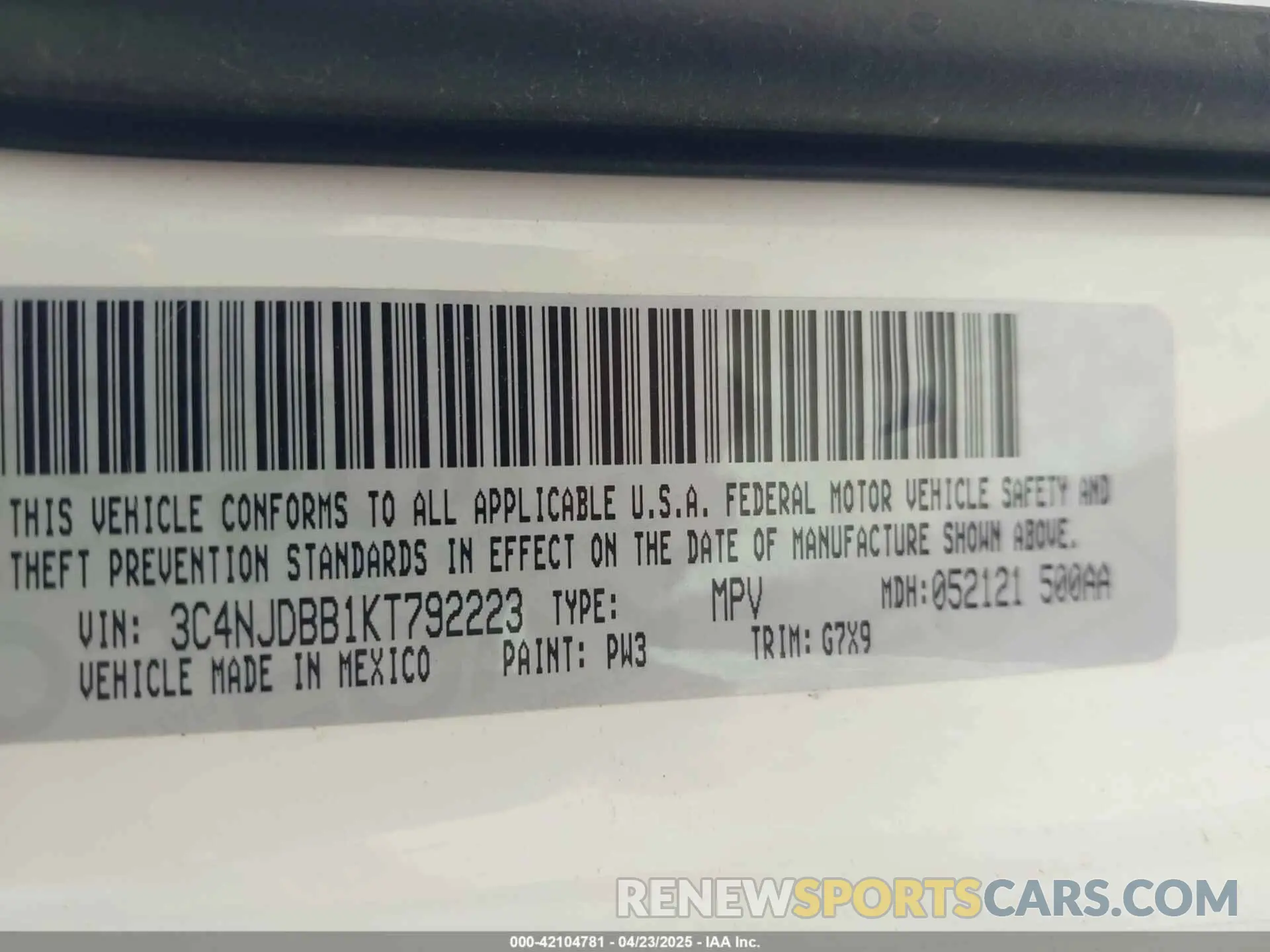 9 Photograph of a damaged car 3C4NJDBB1KT792223 JEEP COMPASS 2019