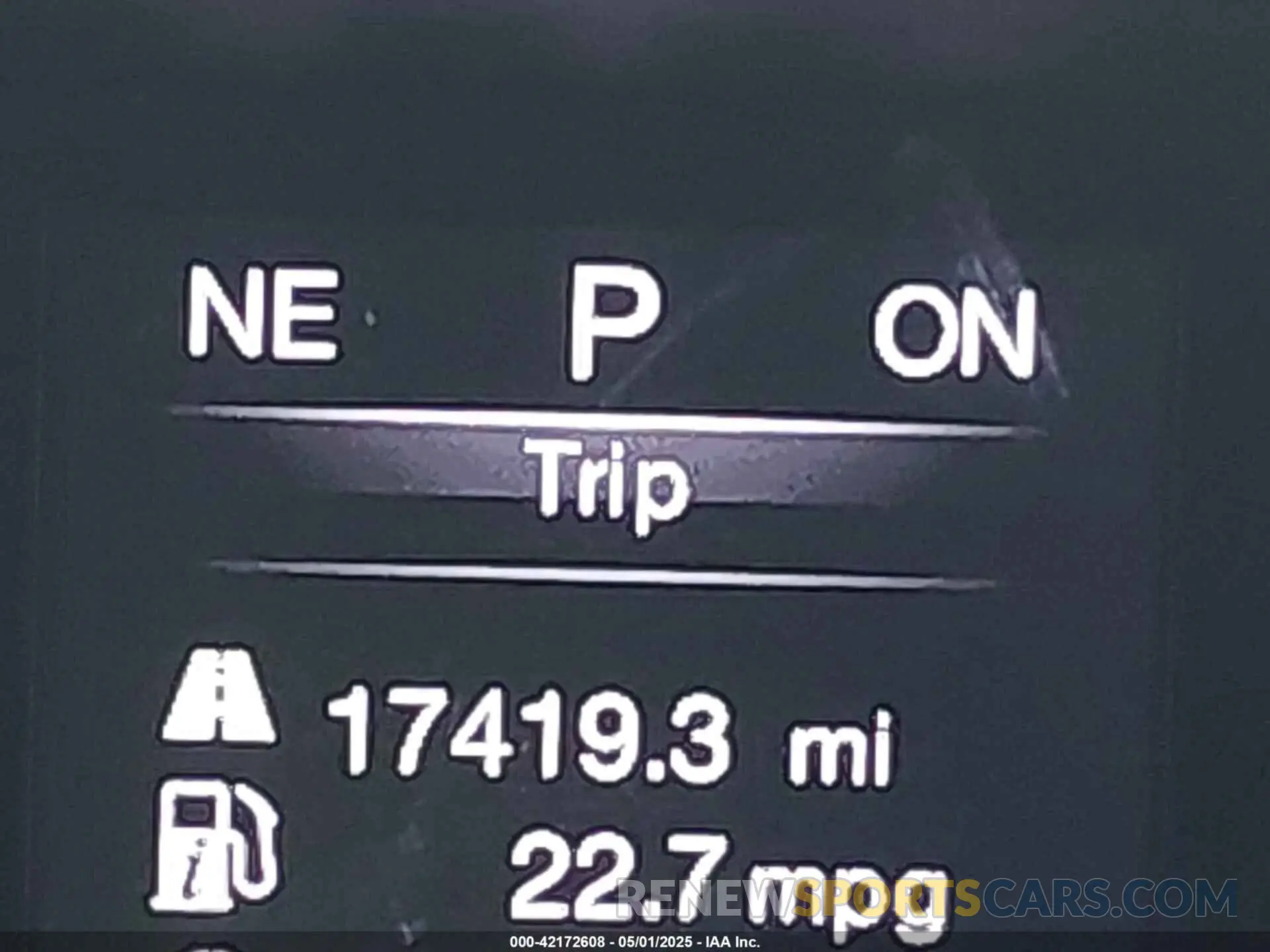 15 Photograph of a damaged car 3C4NJDBB1KT813958 JEEP COMPASS 2019