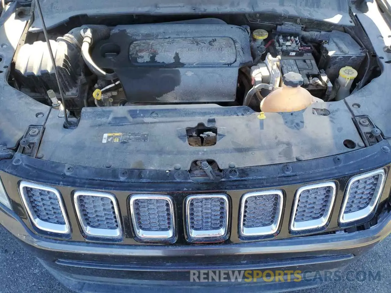 13 Photograph of a damaged car 3C4NJDBB1KT817864 JEEP COMPASS 2019