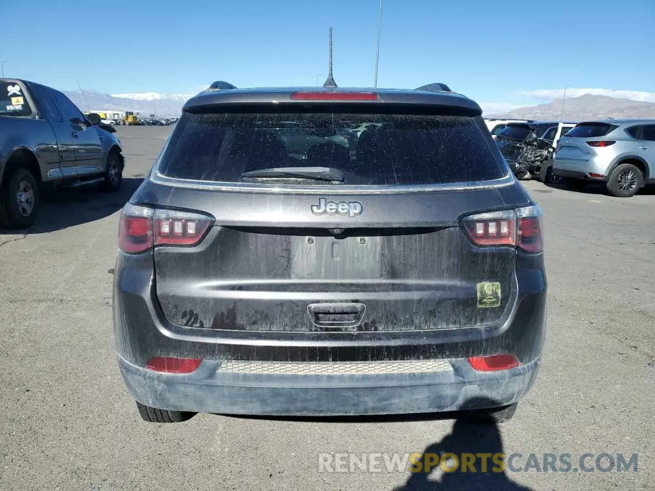 6 Photograph of a damaged car 3C4NJDBB1KT817864 JEEP COMPASS 2019