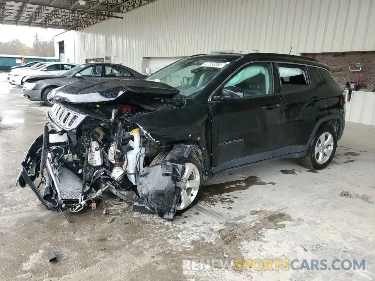 1 Photograph of a damaged car 3C4NJDBB2KT646123 JEEP COMPASS 2019