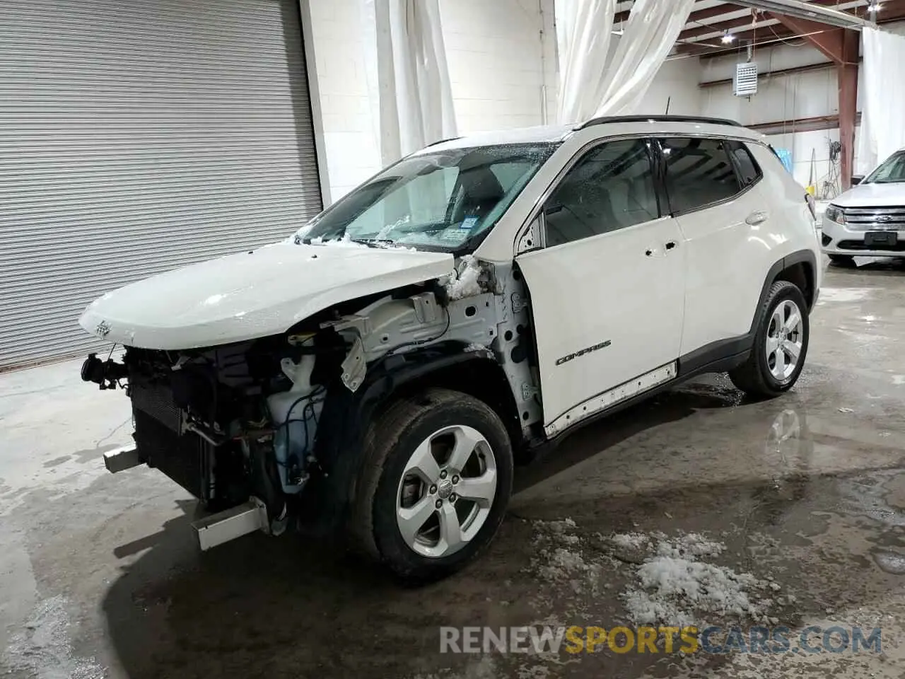1 Photograph of a damaged car 3C4NJDBB2KT674794 JEEP COMPASS 2019