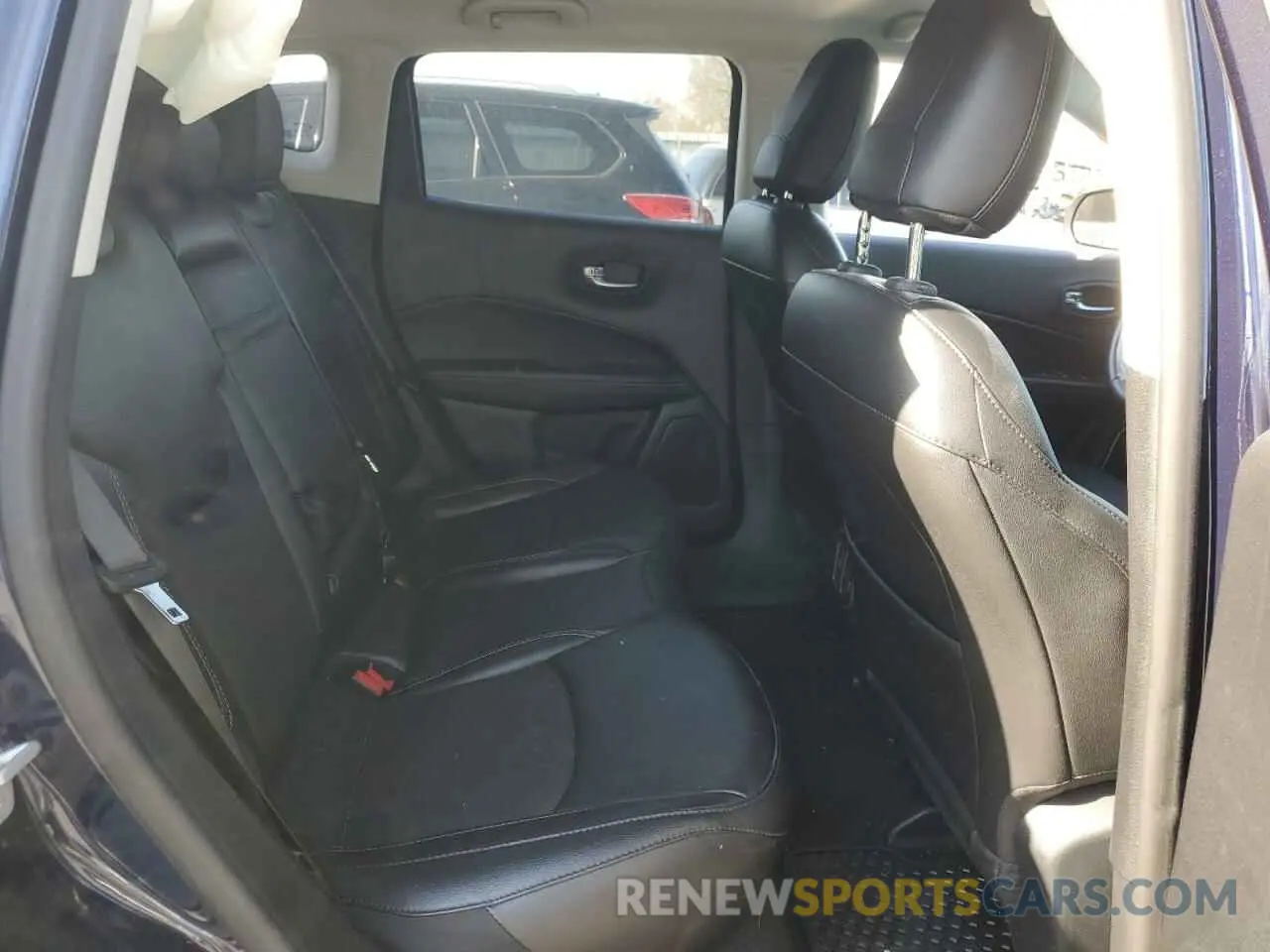 11 Photograph of a damaged car 3C4NJDBB2KT697055 JEEP COMPASS 2019