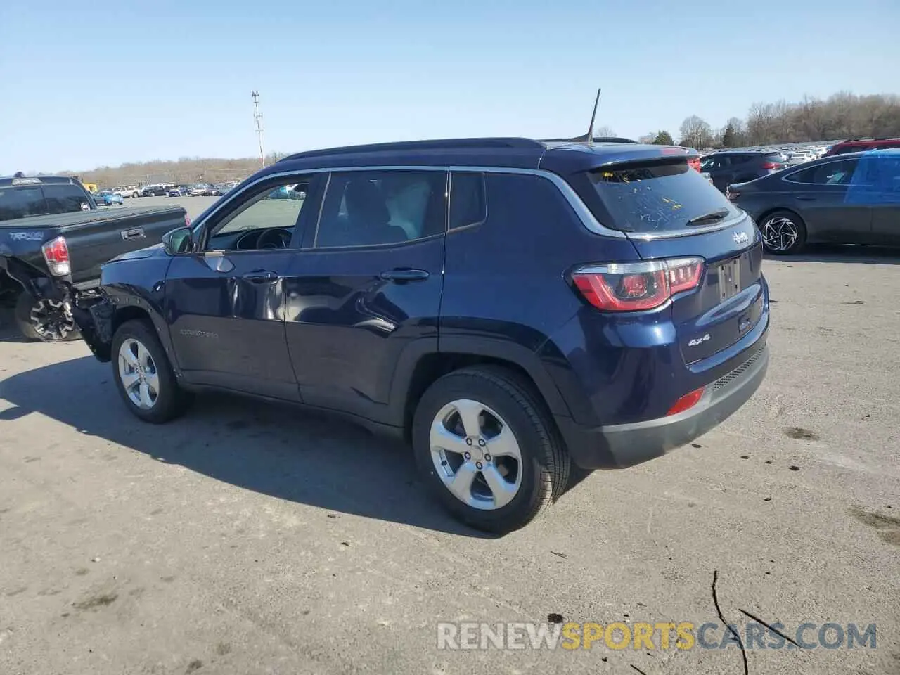 2 Photograph of a damaged car 3C4NJDBB2KT697055 JEEP COMPASS 2019