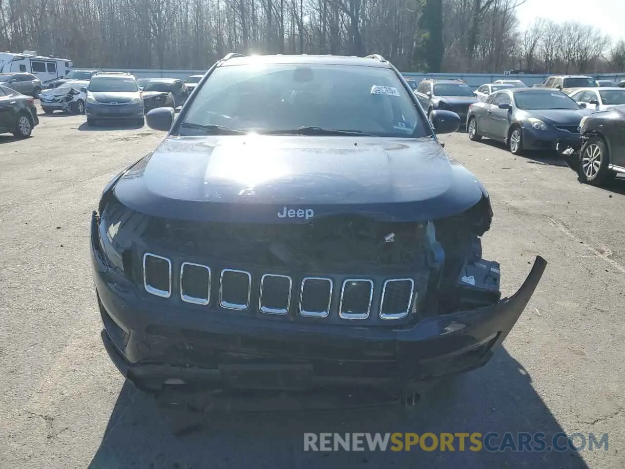 5 Photograph of a damaged car 3C4NJDBB2KT697055 JEEP COMPASS 2019