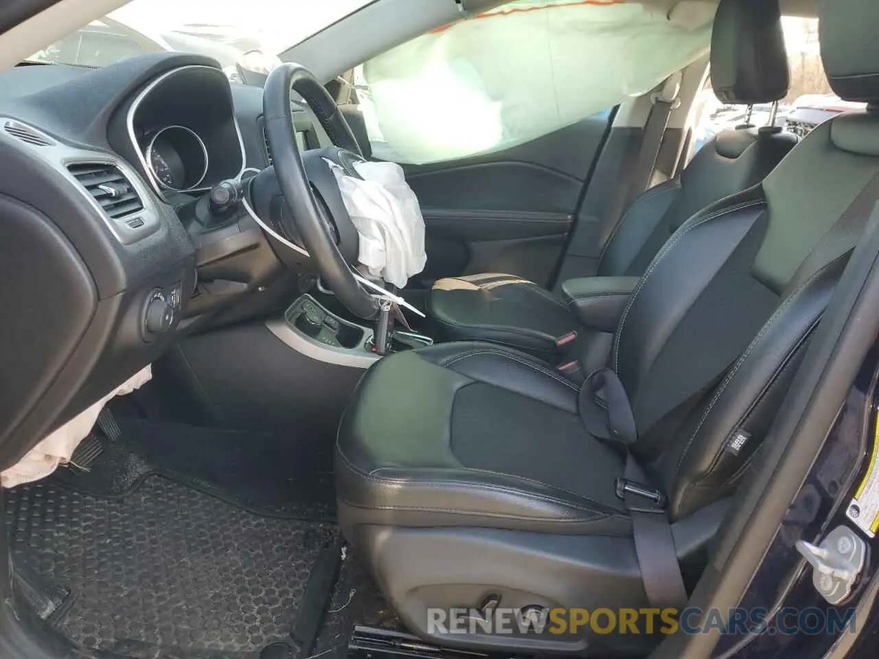 7 Photograph of a damaged car 3C4NJDBB2KT697055 JEEP COMPASS 2019