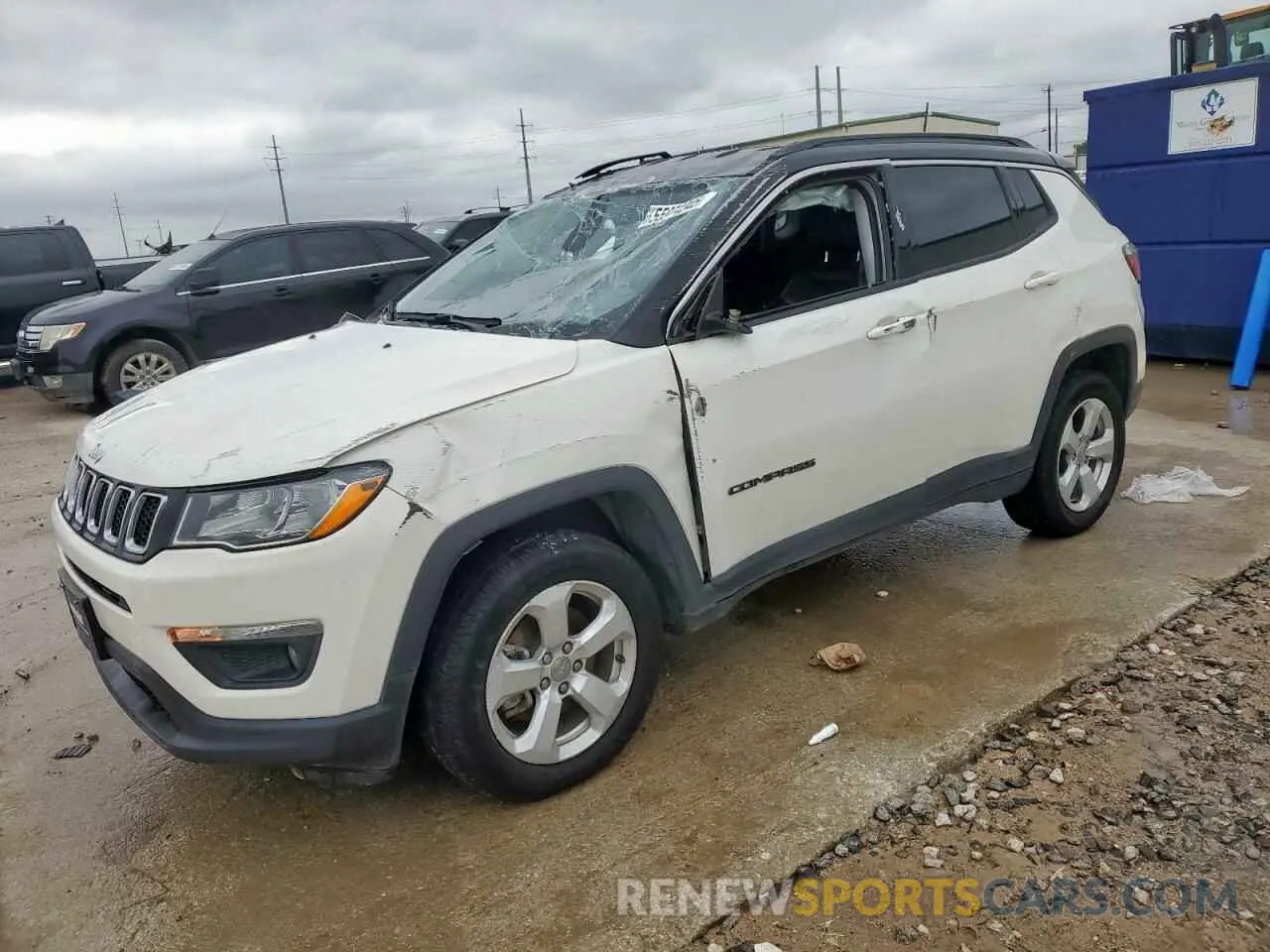 1 Photograph of a damaged car 3C4NJDBB2KT703341 JEEP COMPASS 2019