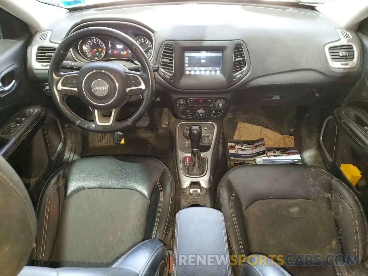 8 Photograph of a damaged car 3C4NJDBB2KT786690 JEEP COMPASS 2019