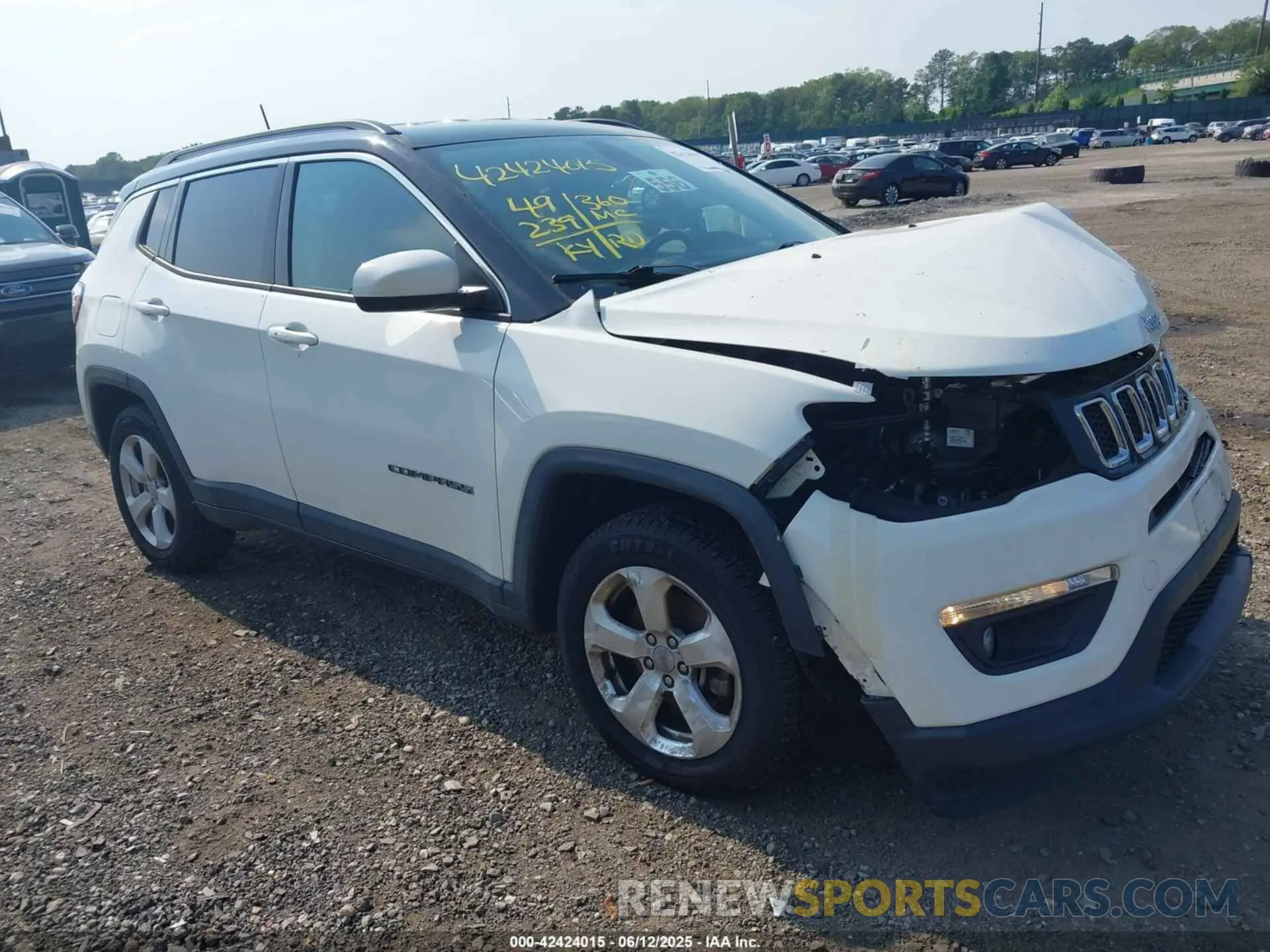 1 Photograph of a damaged car 3C4NJDBB2KT792196 JEEP COMPASS 2019