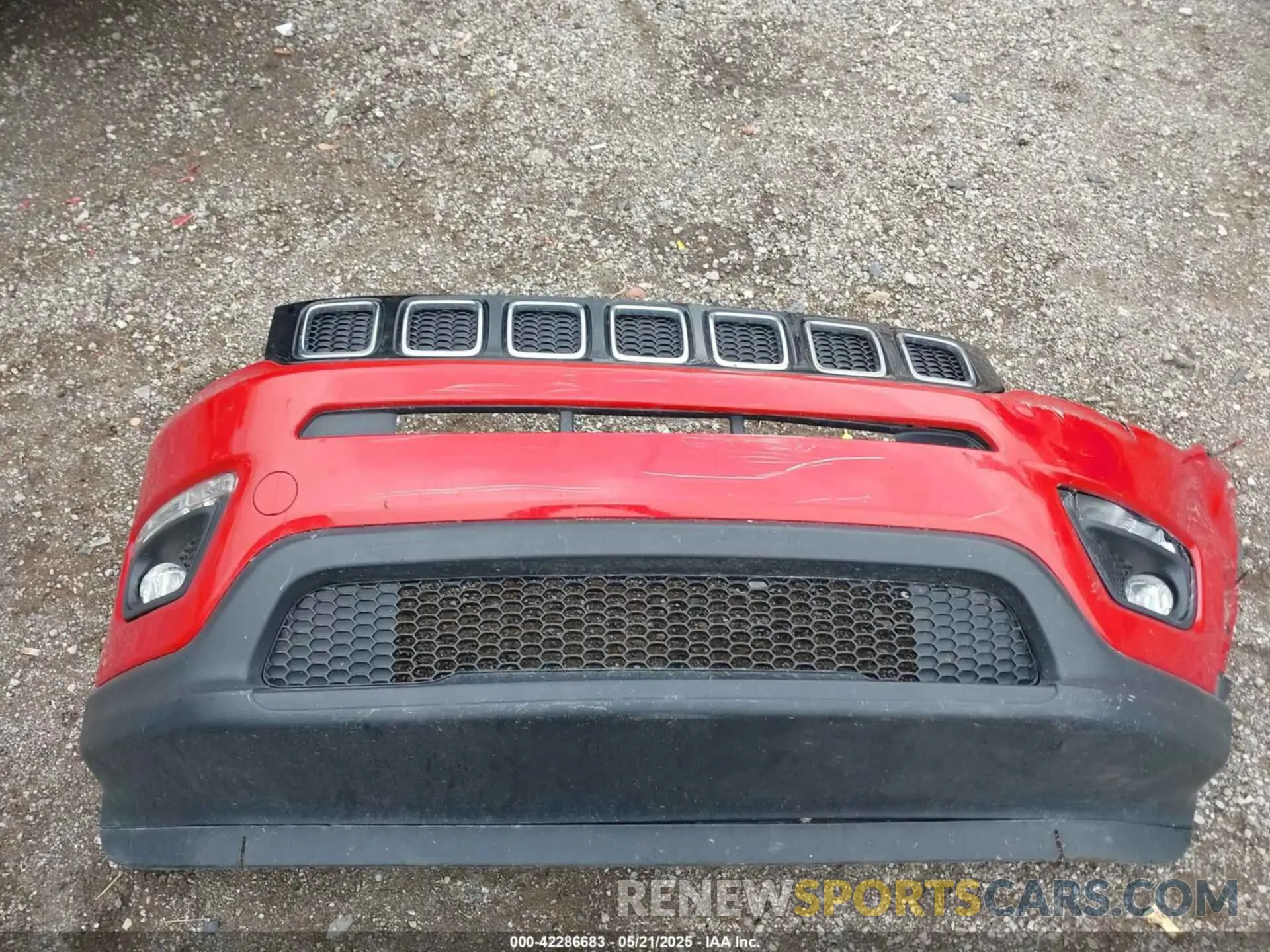12 Photograph of a damaged car 3C4NJDBB3KT595330 JEEP COMPASS 2019