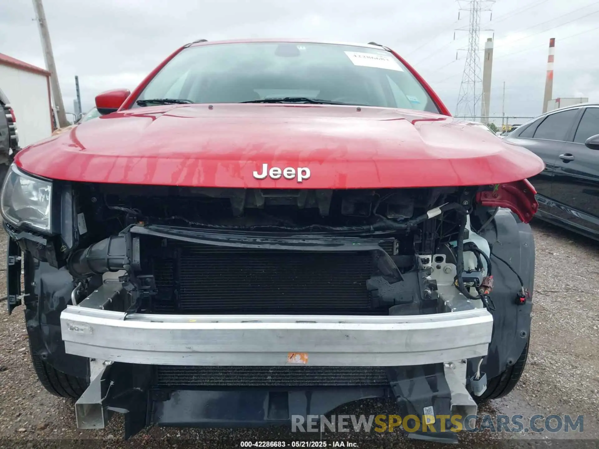13 Photograph of a damaged car 3C4NJDBB3KT595330 JEEP COMPASS 2019