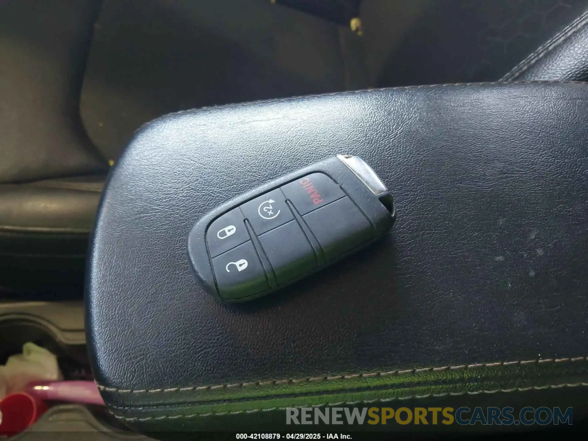 11 Photograph of a damaged car 3C4NJDBB3KT654263 JEEP COMPASS 2019
