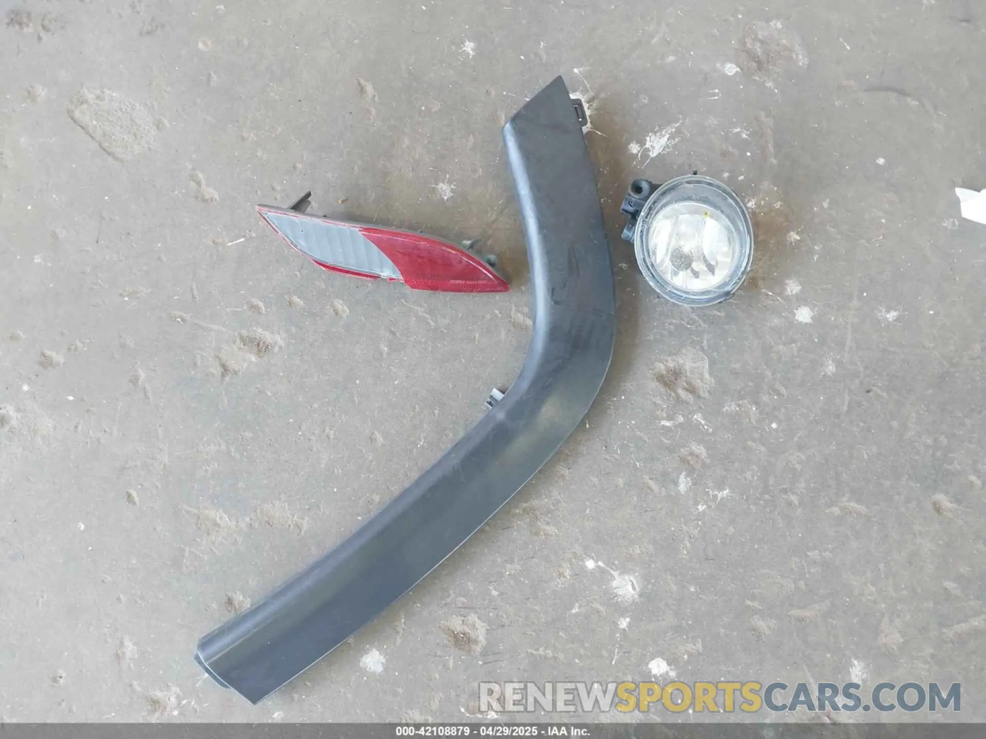 12 Photograph of a damaged car 3C4NJDBB3KT654263 JEEP COMPASS 2019