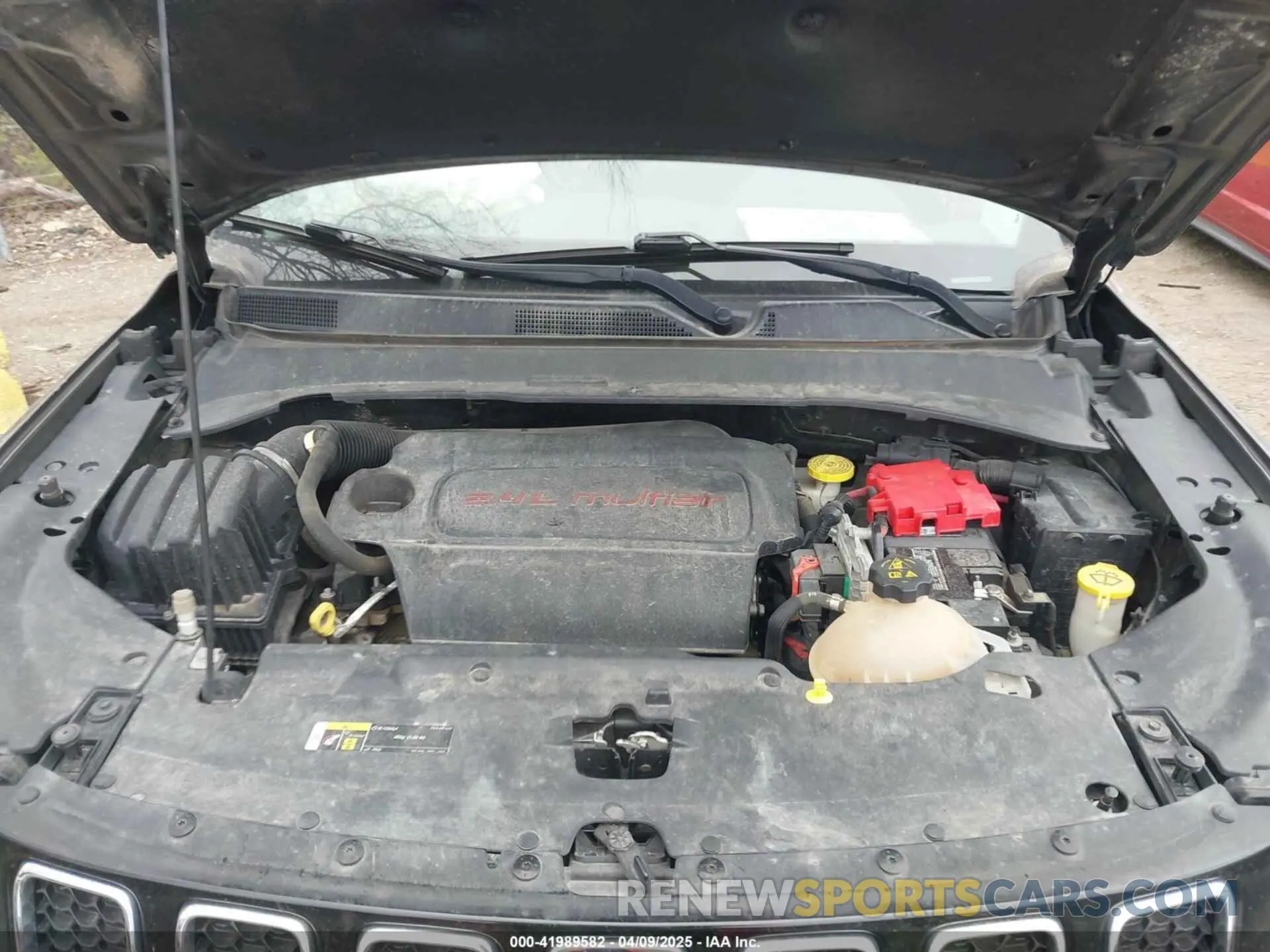 10 Photograph of a damaged car 3C4NJDBB3KT729012 JEEP COMPASS 2019
