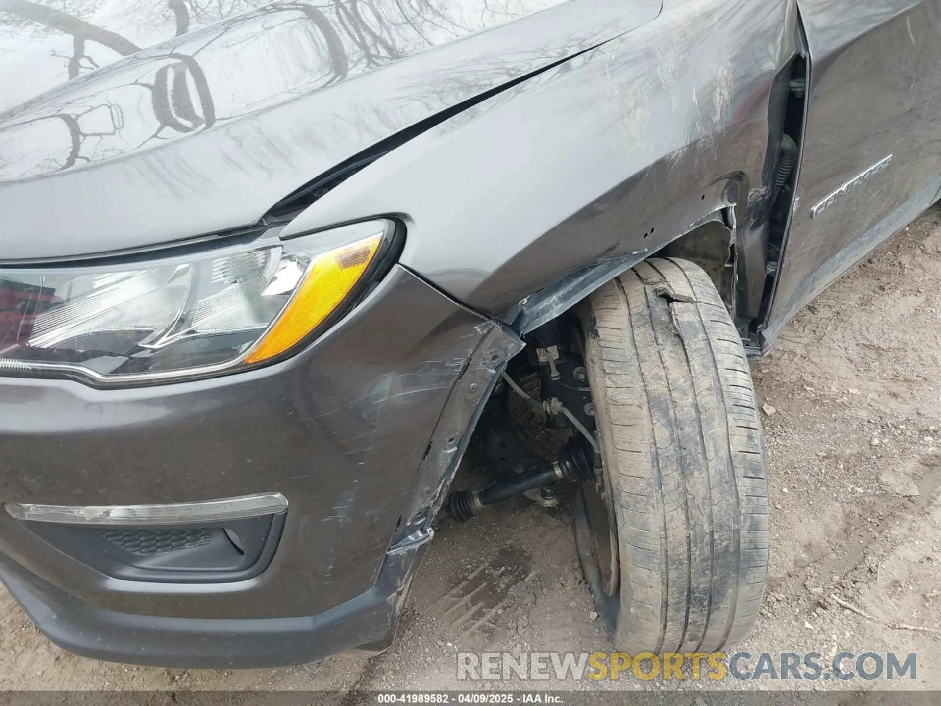 6 Photograph of a damaged car 3C4NJDBB3KT729012 JEEP COMPASS 2019