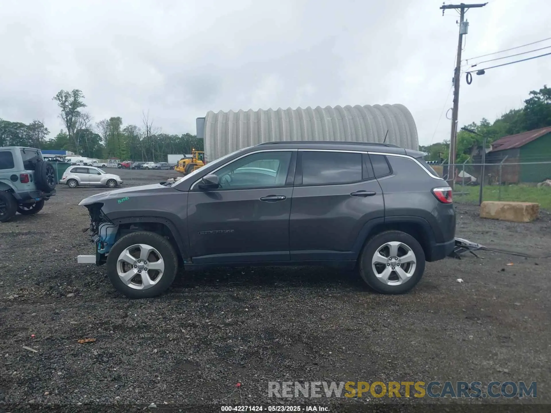 15 Photograph of a damaged car 3C4NJDBB3KT741841 JEEP COMPASS 2019
