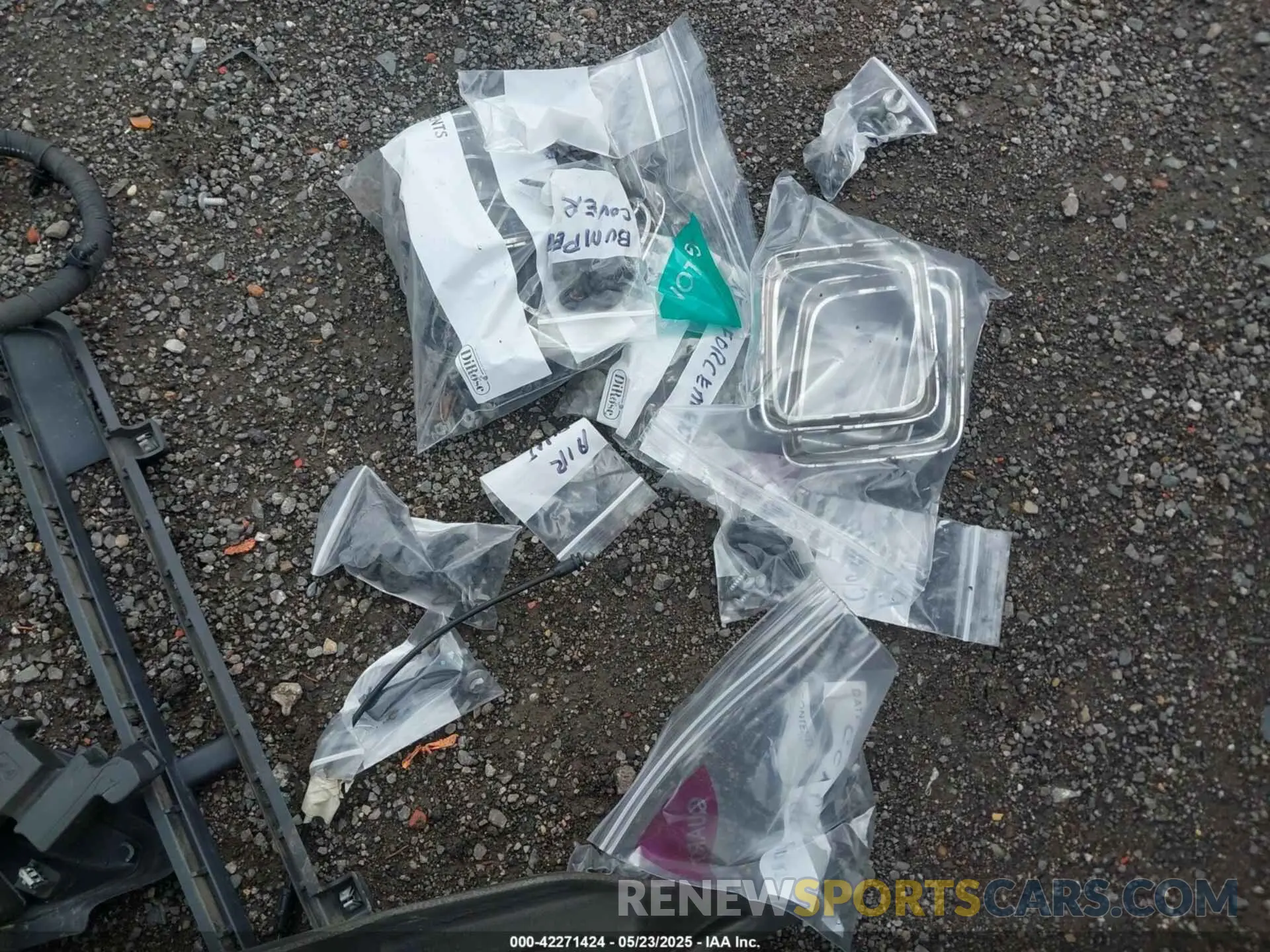 22 Photograph of a damaged car 3C4NJDBB3KT741841 JEEP COMPASS 2019