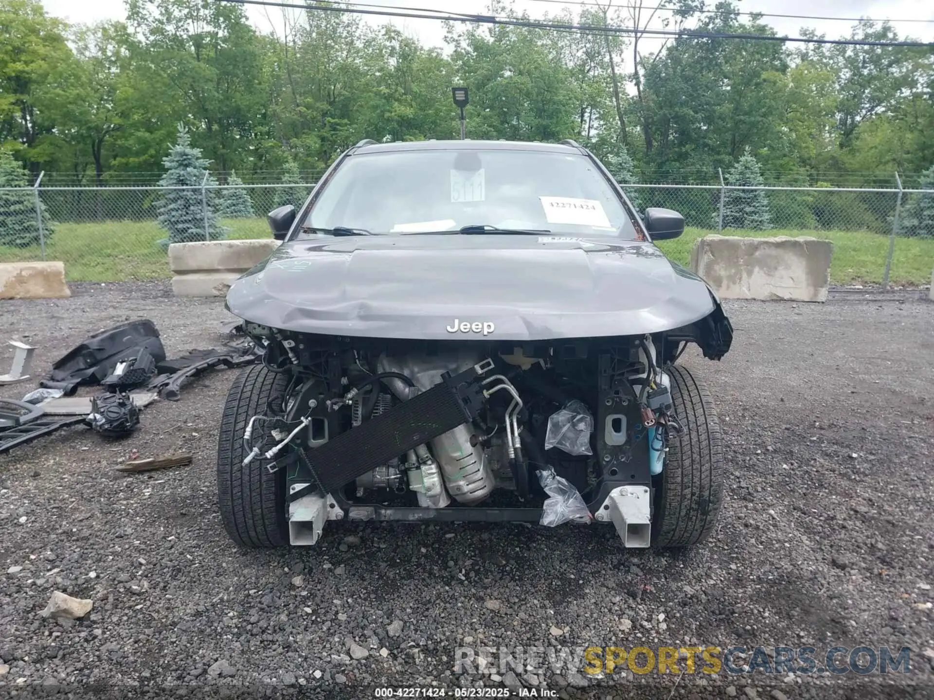 6 Photograph of a damaged car 3C4NJDBB3KT741841 JEEP COMPASS 2019