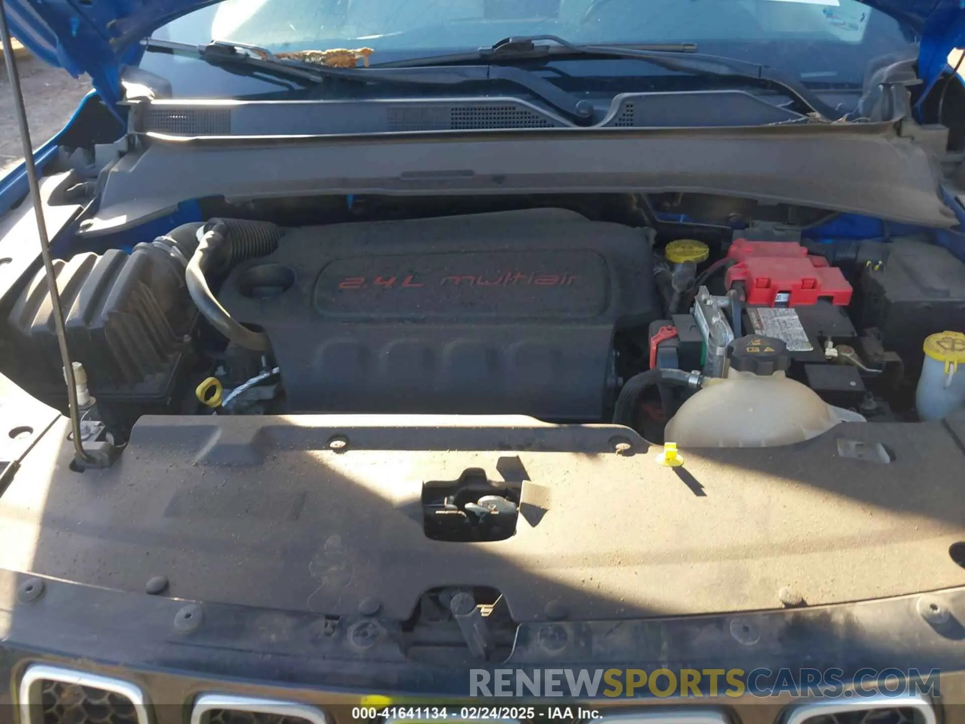 10 Photograph of a damaged car 3C4NJDBB3KT806932 JEEP COMPASS 2019