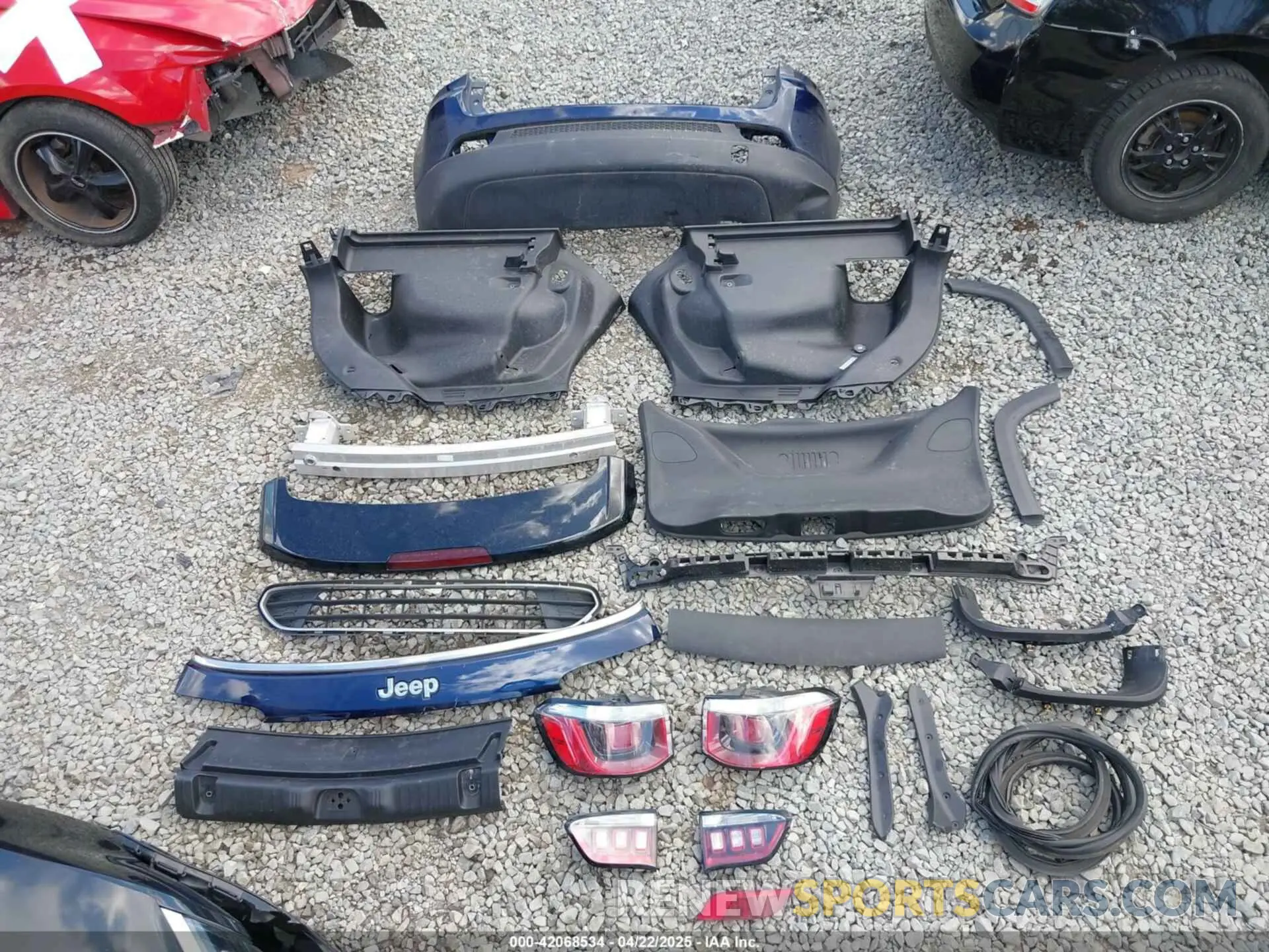 12 Photograph of a damaged car 3C4NJDBB3KT846931 JEEP COMPASS 2019