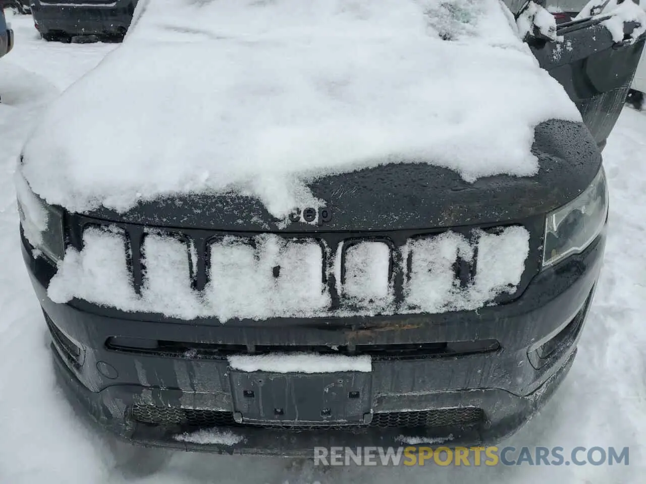 11 Photograph of a damaged car 3C4NJDBB4KT602513 JEEP COMPASS 2019