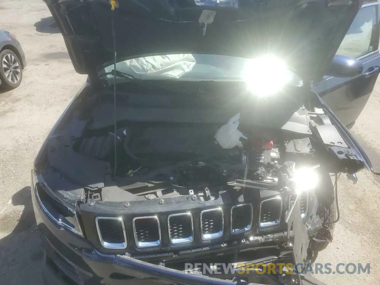 11 Photograph of a damaged car 3C4NJDBB4KT629291 JEEP COMPASS 2019